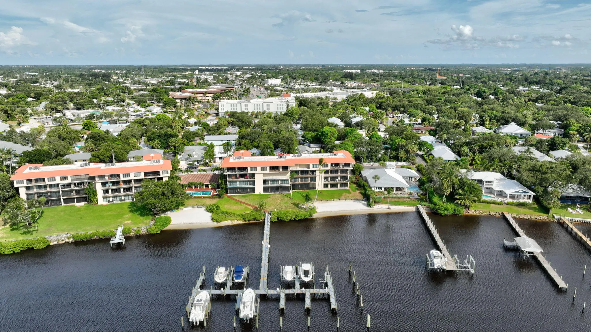 624 SW Saint Lucie Crescent, #308