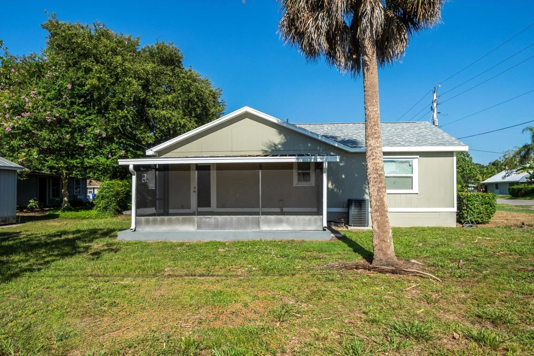 825 2nd Street