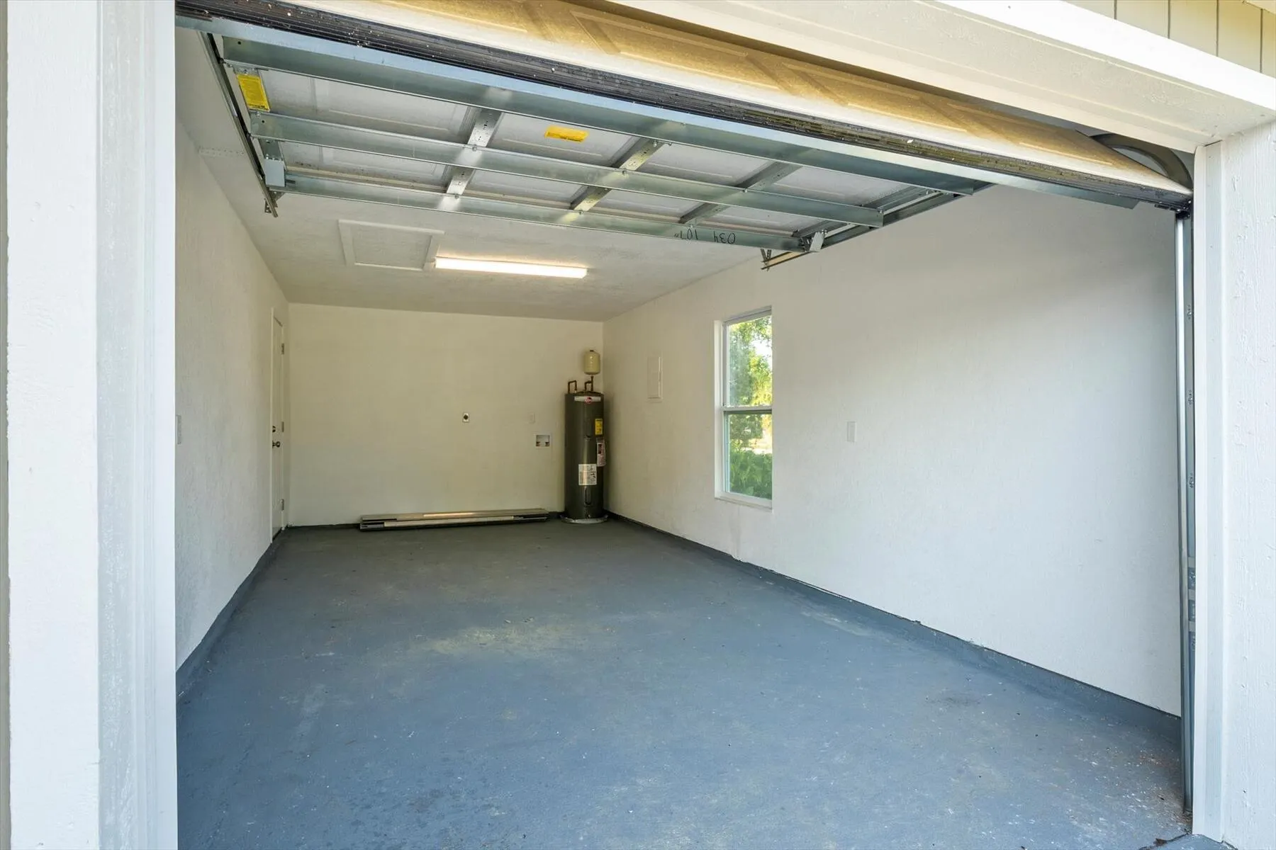 825 2nd Street