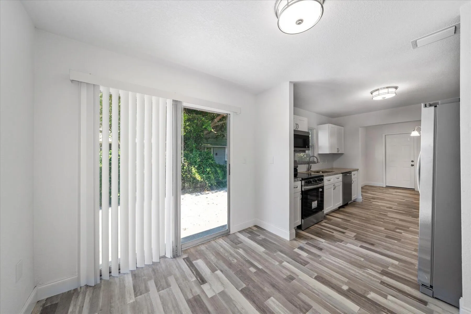 825 2nd Street