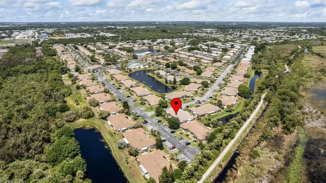 1238 S Lakes End Drive, #B