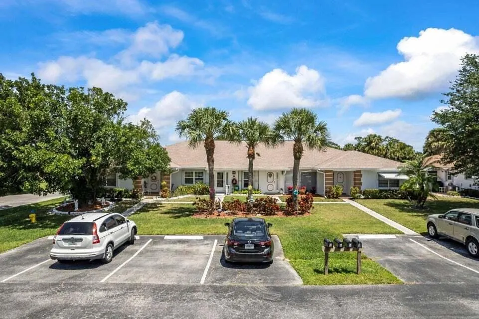 1238 S Lakes End Drive, #B