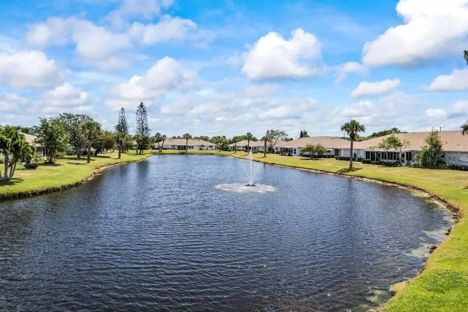 1238 S Lakes End Drive, #B