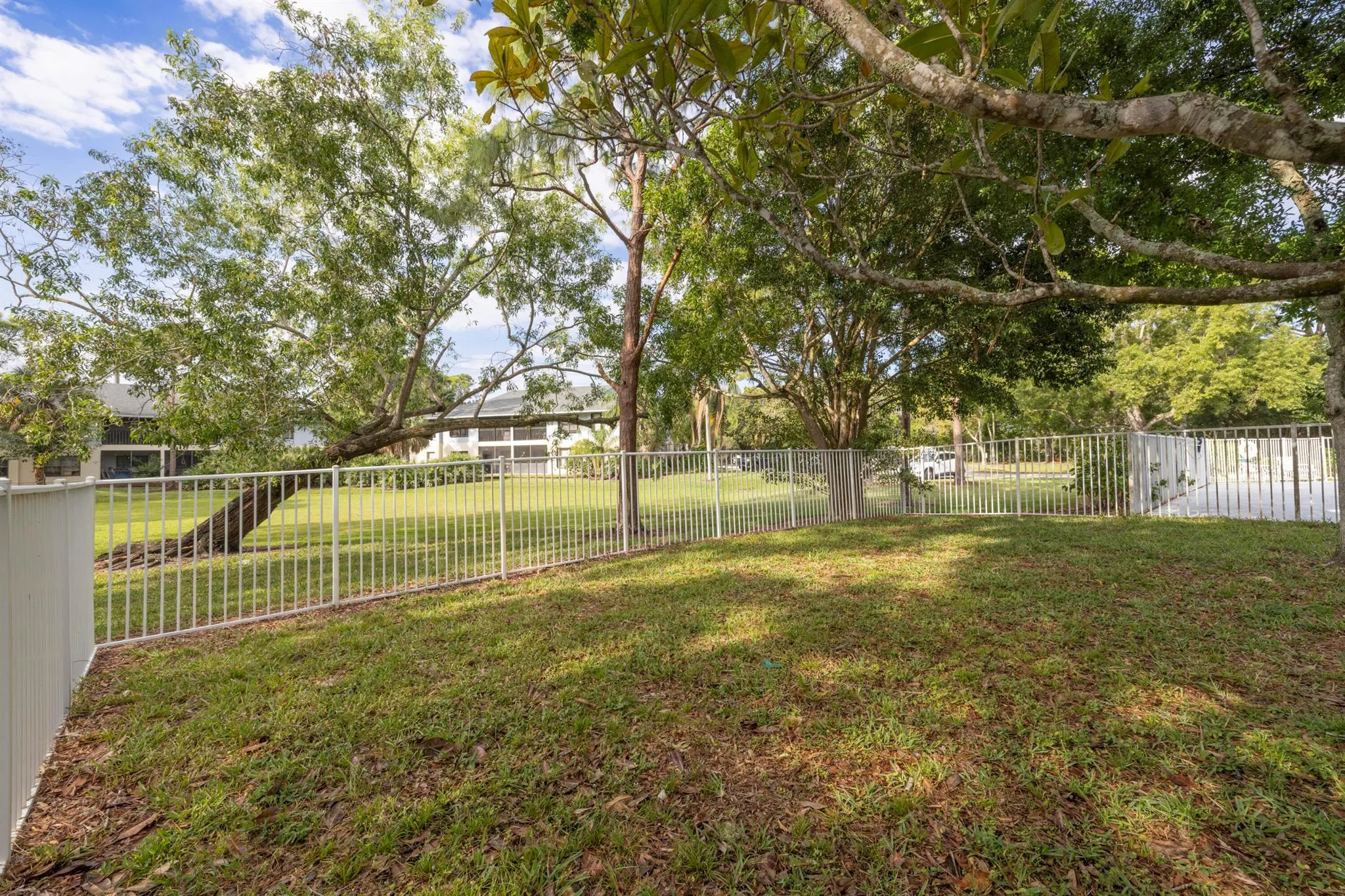 6541 SE Federal Highway, #101