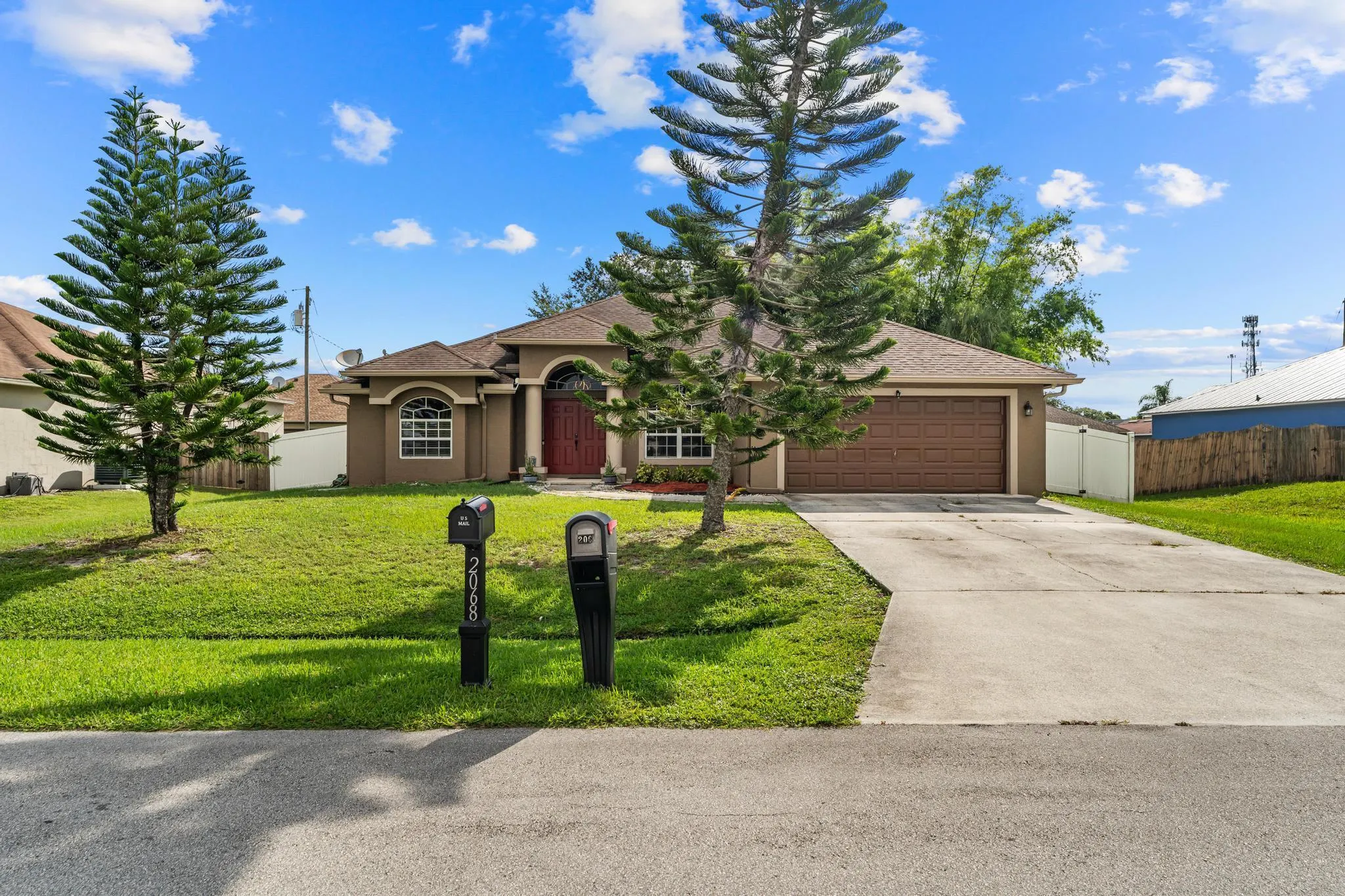 2067 SW Mcallister Lane