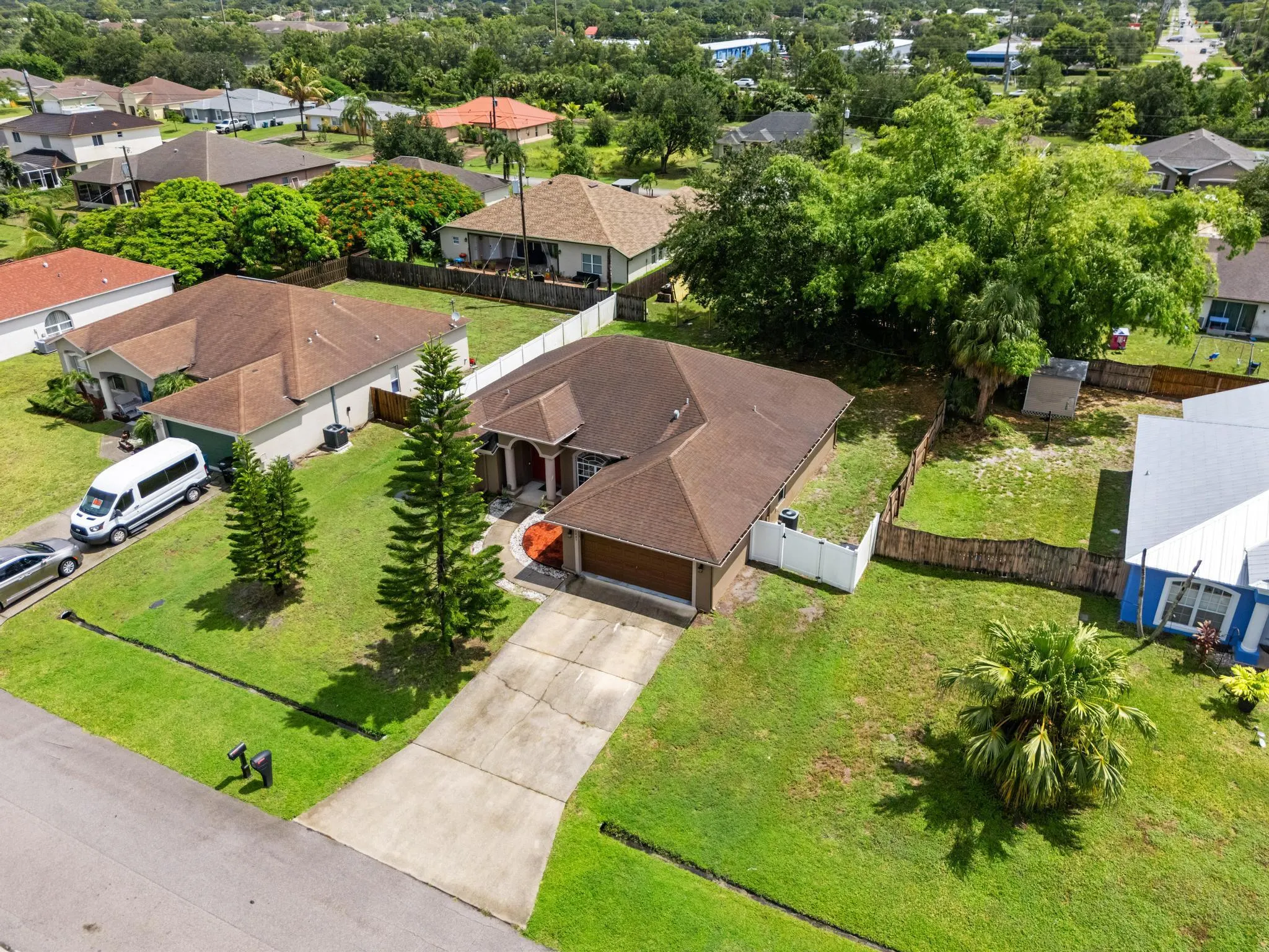 2067 SW Mcallister Lane