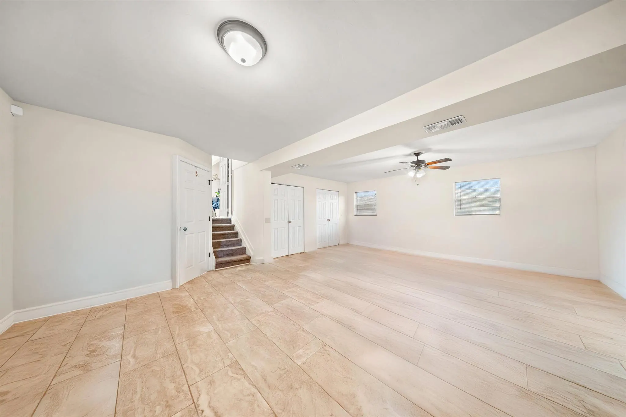 517 NW Floresta Drive