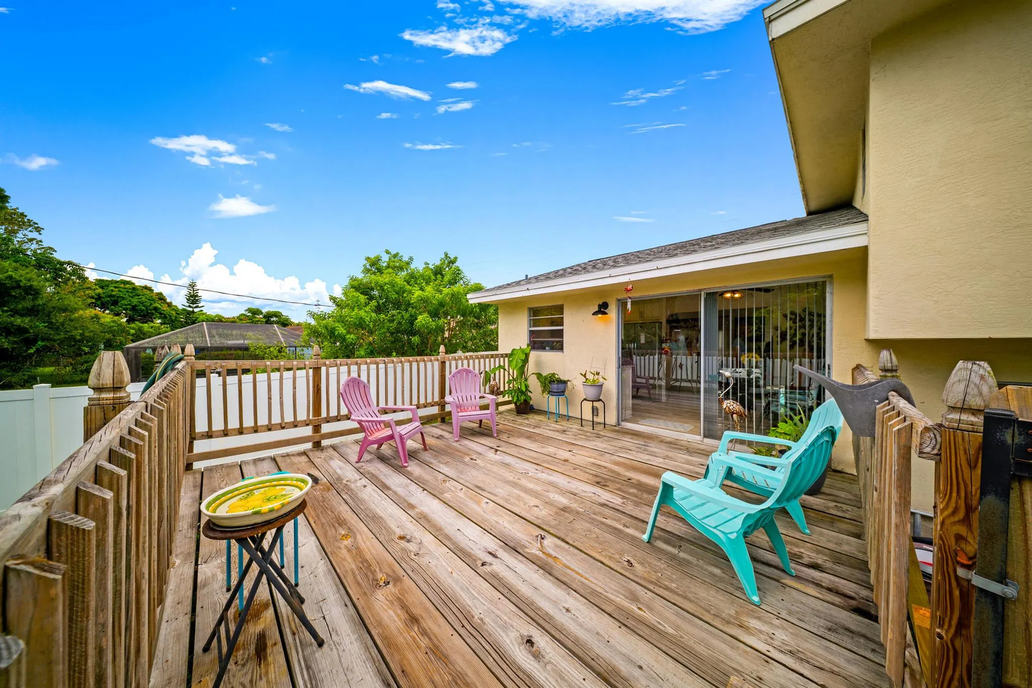 517 NW Floresta Drive