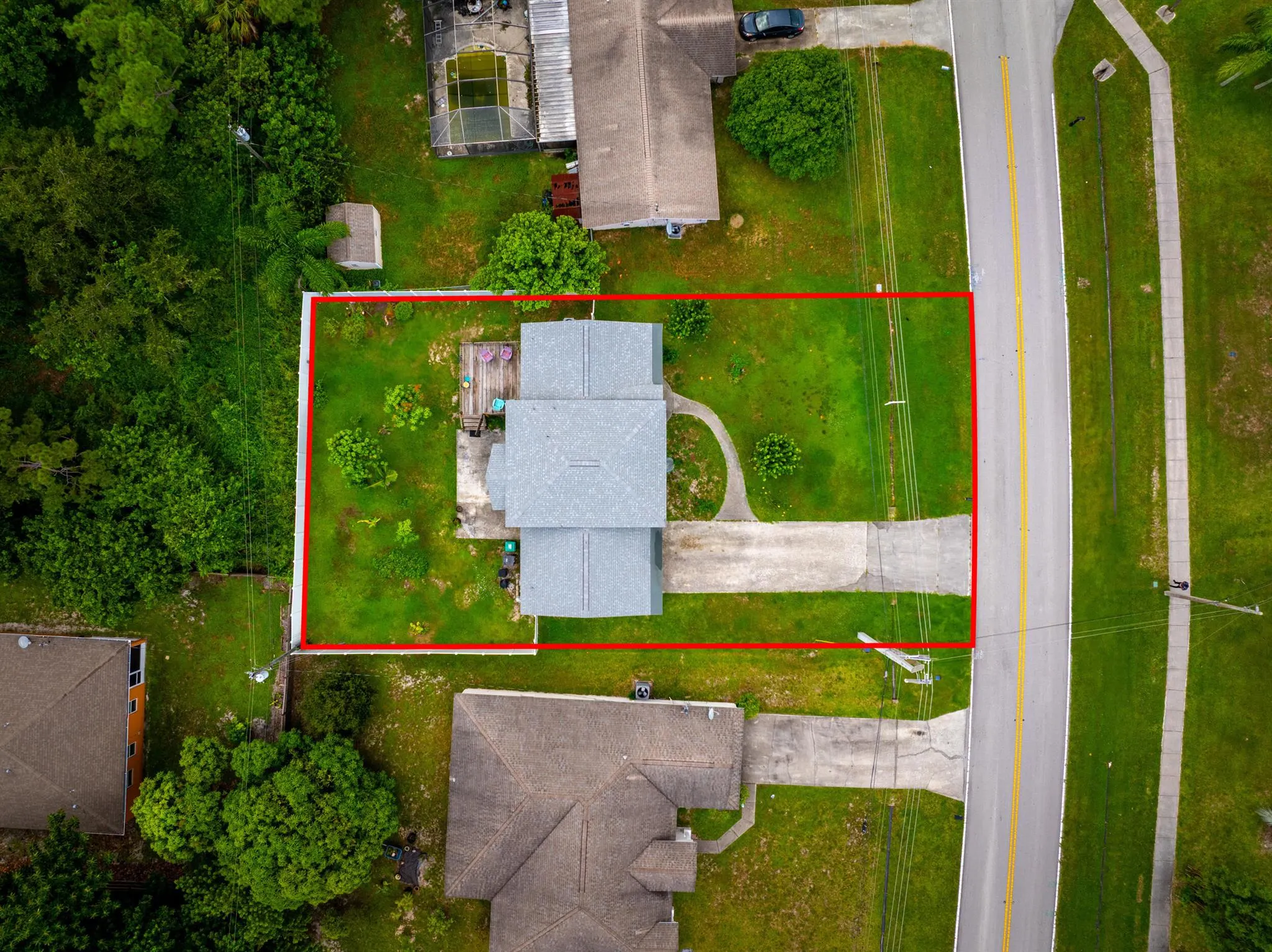 517 NW Floresta Drive