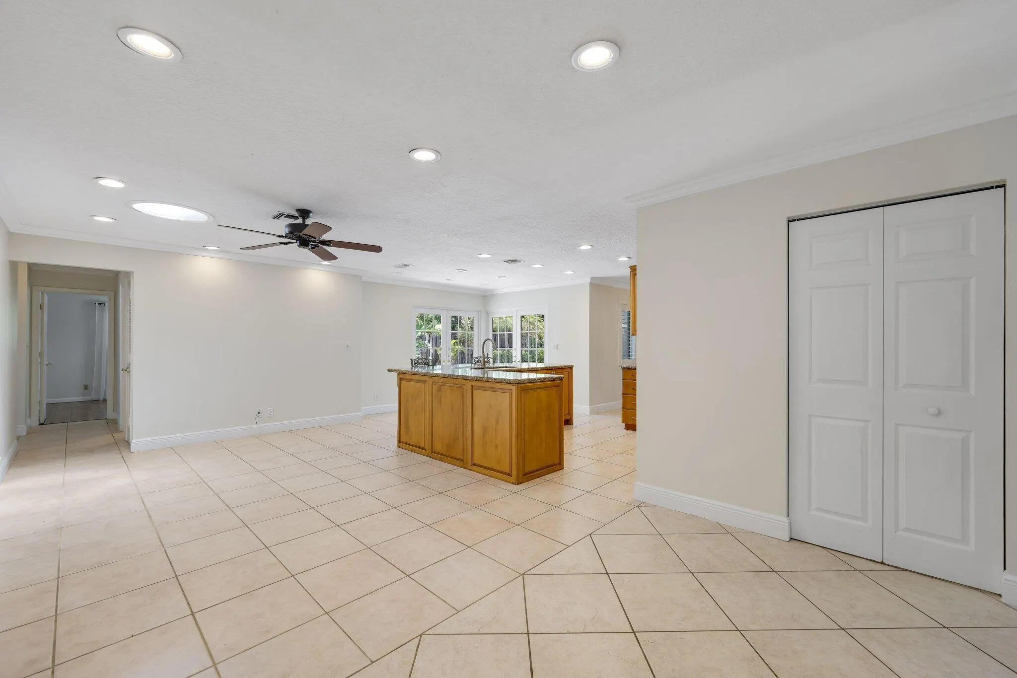 2331 NE 35 Drive