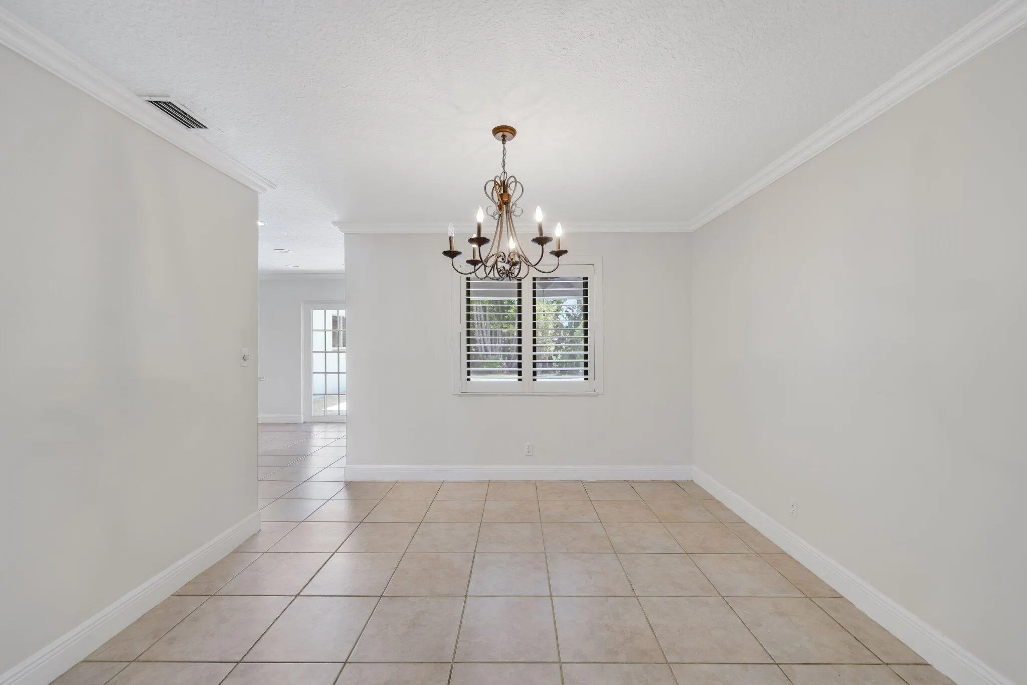 2331 NE 35 Drive