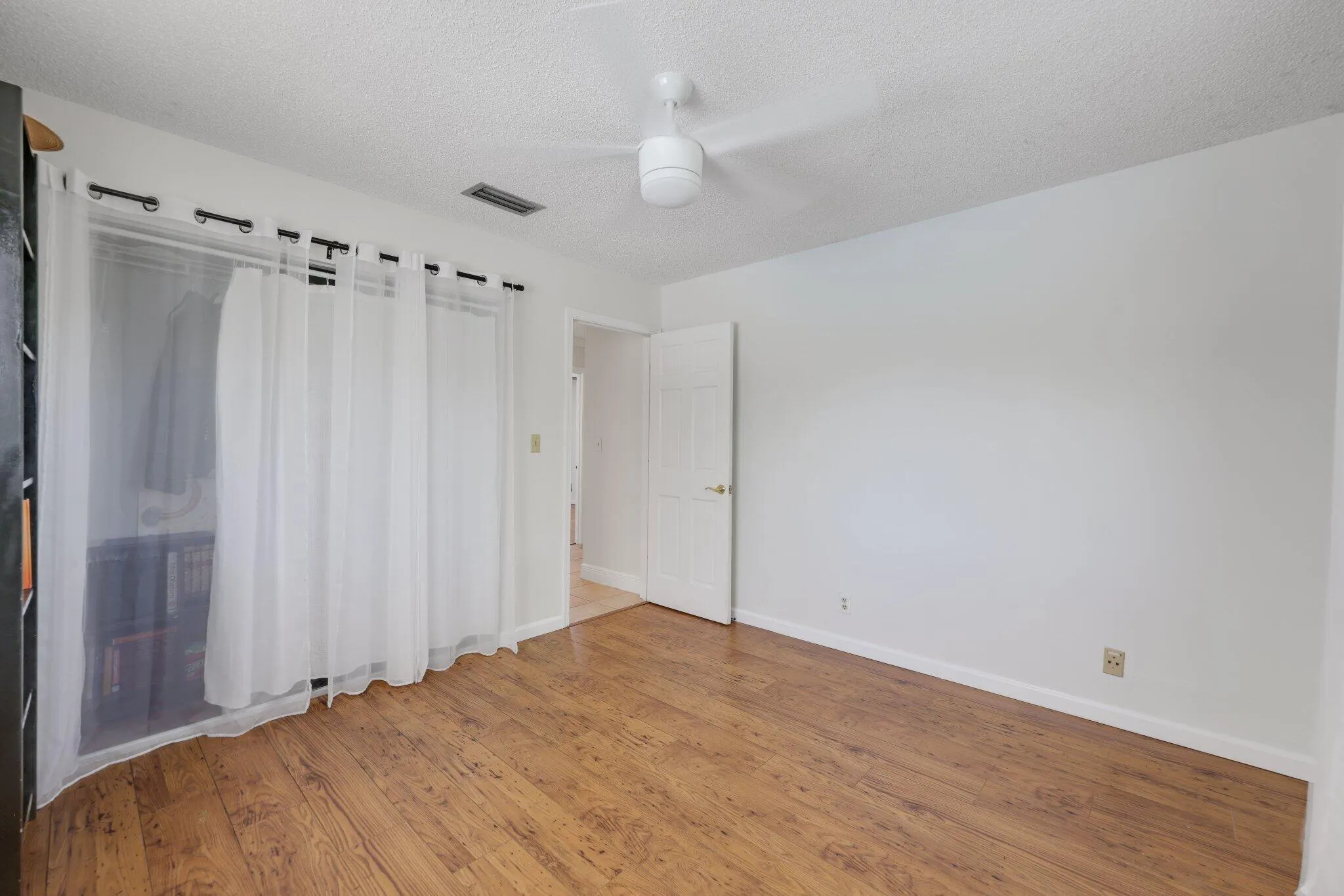 2331 NE 35 Drive