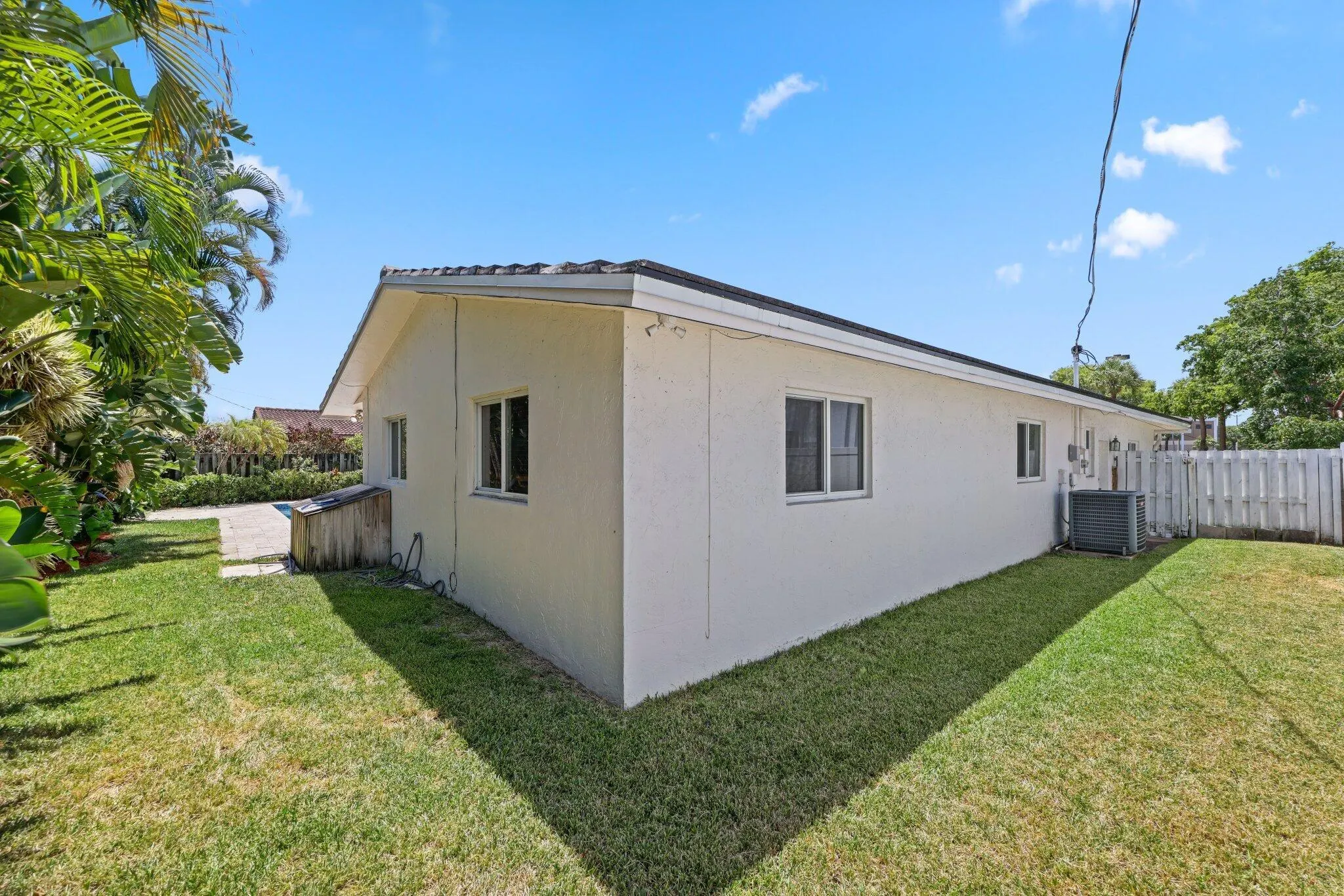2331 NE 35 Drive