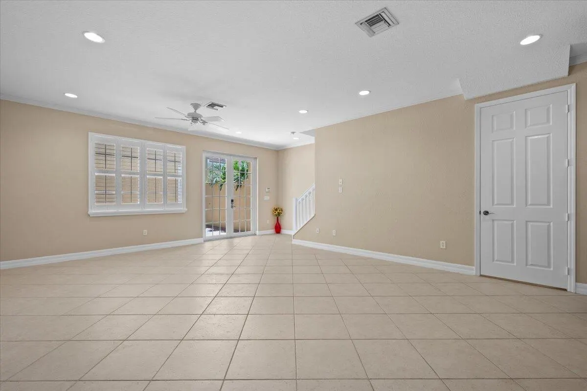 118 Lismore Lane