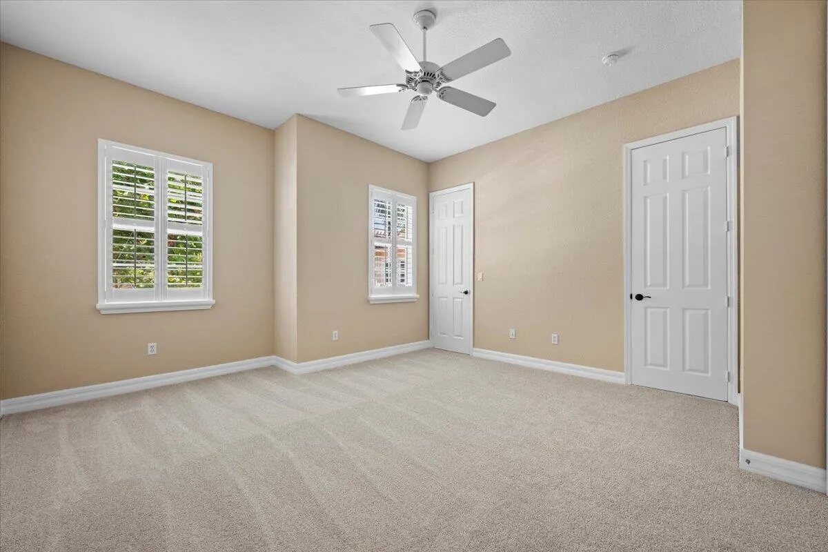 118 Lismore Lane