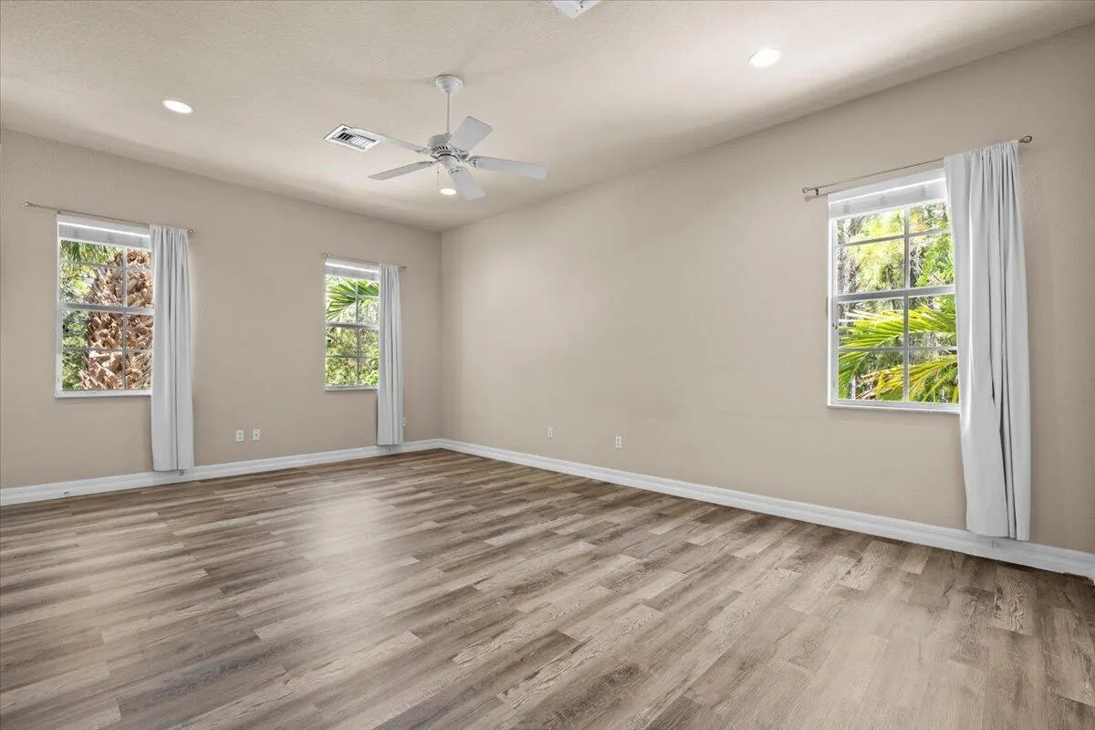 118 Lismore Lane