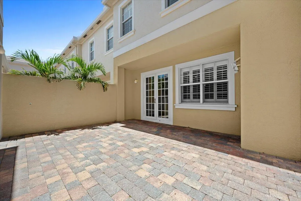 118 Lismore Lane