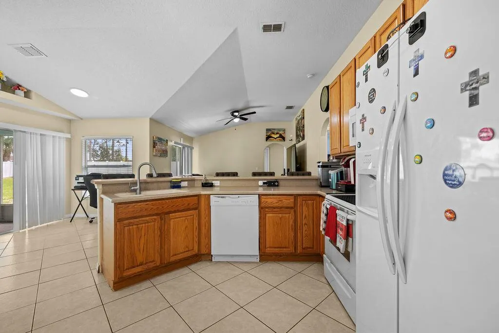6116 NW Daroco Terrace