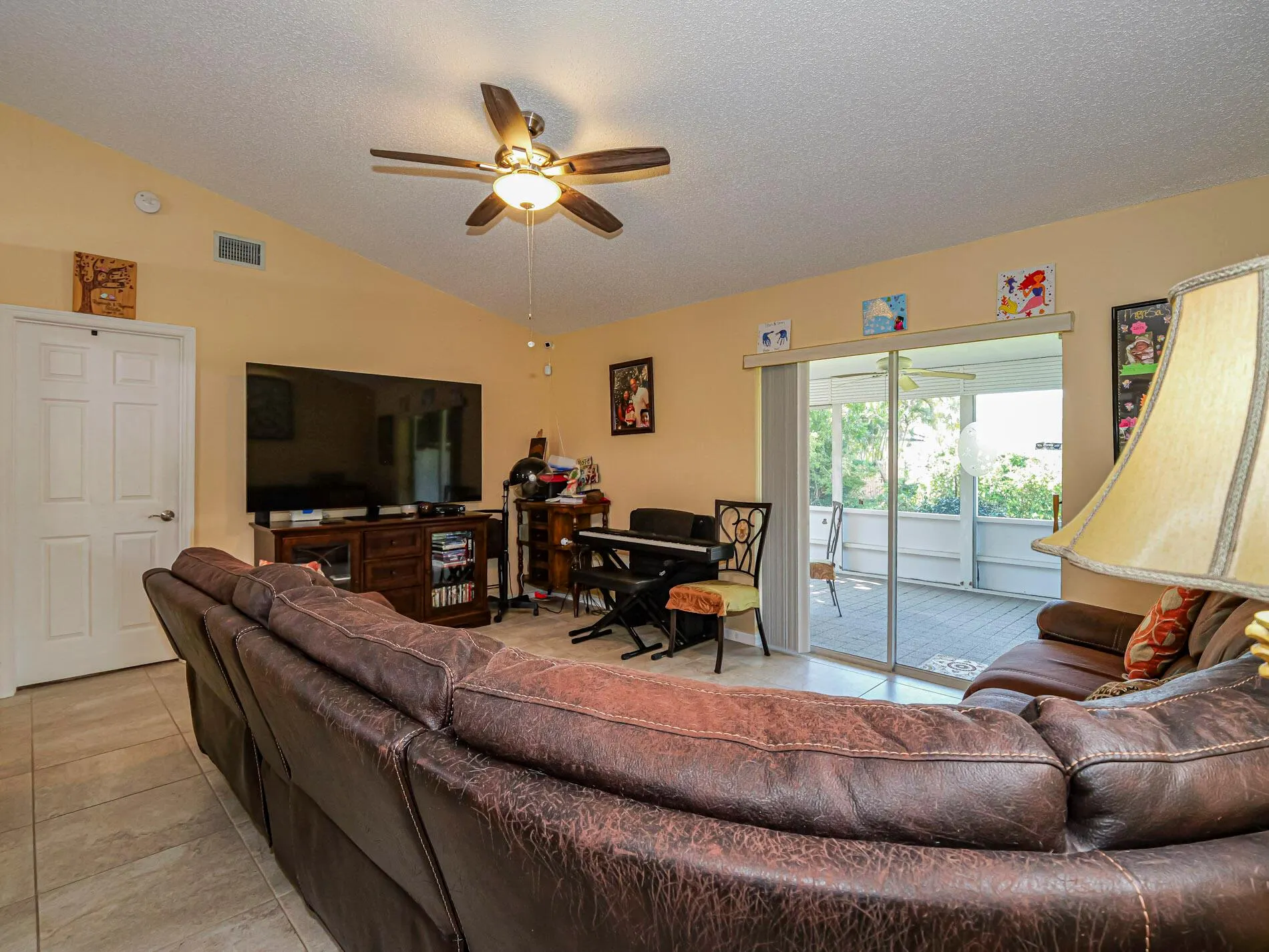 444 SW Dolores Avenue
