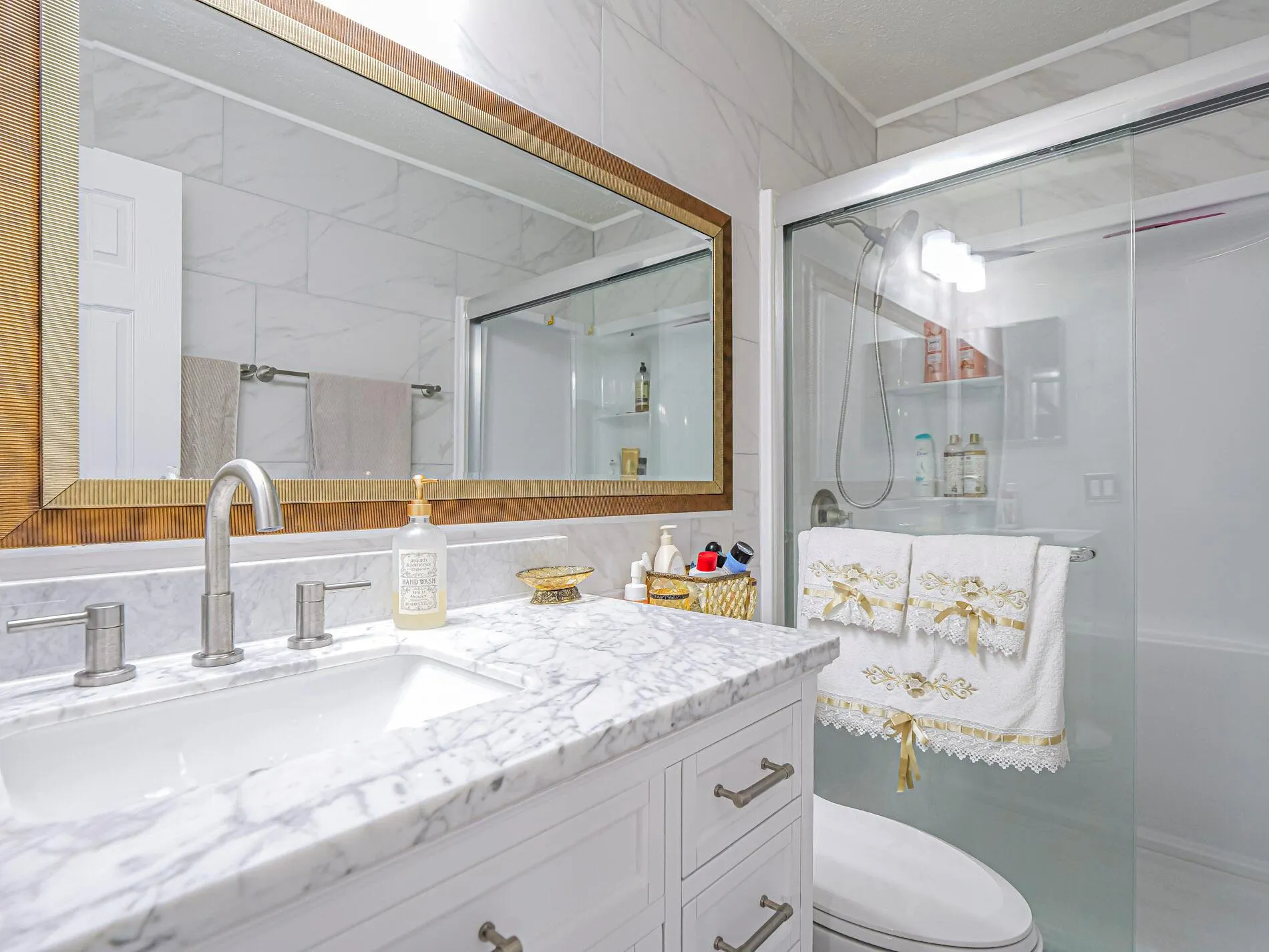 444 SW Dolores Avenue
