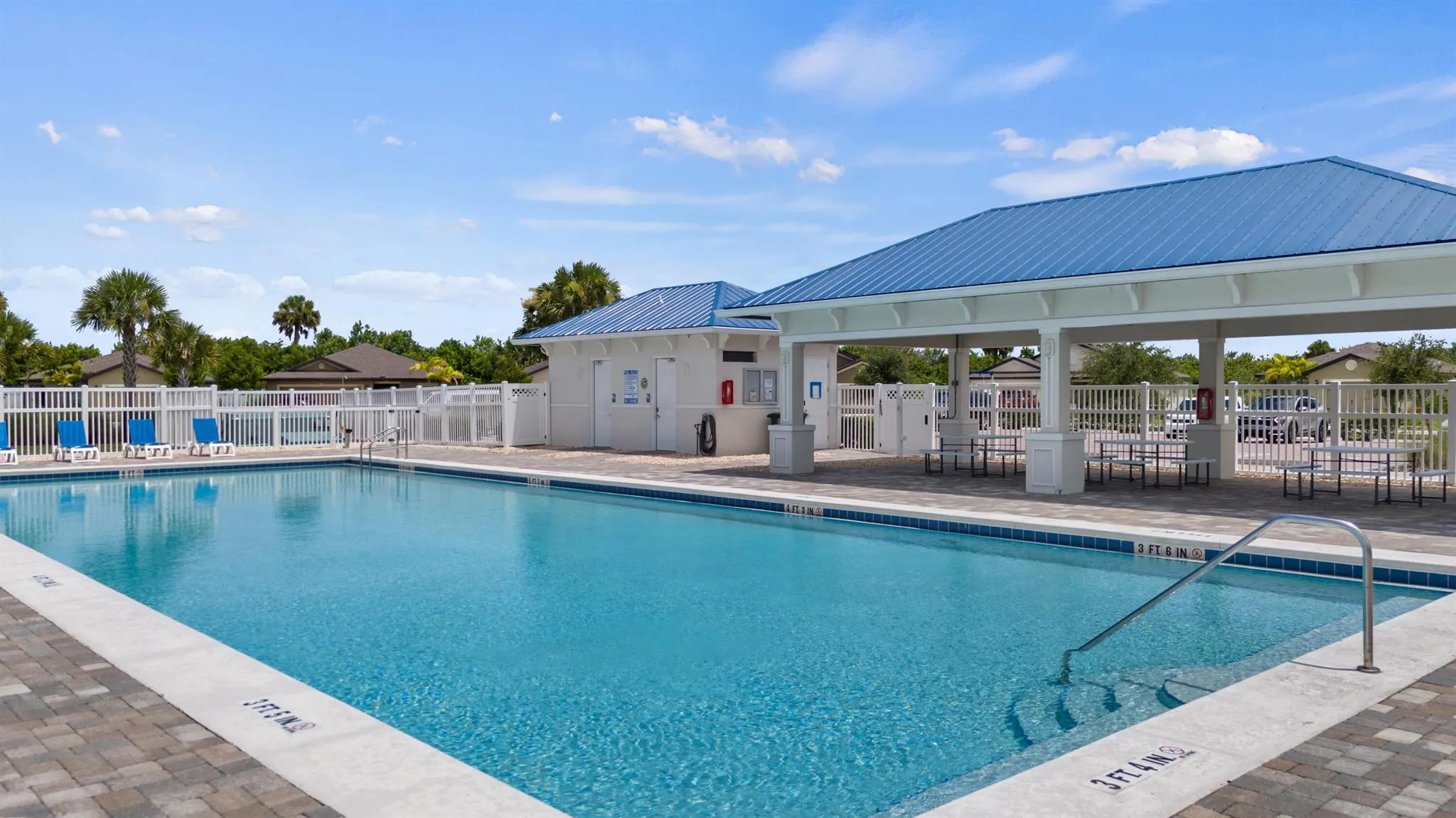 1637 Merriment Way