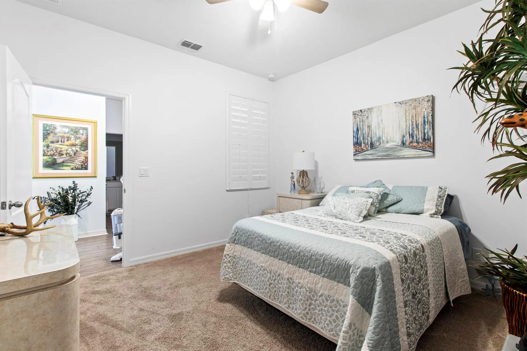 1637 Merriment Way