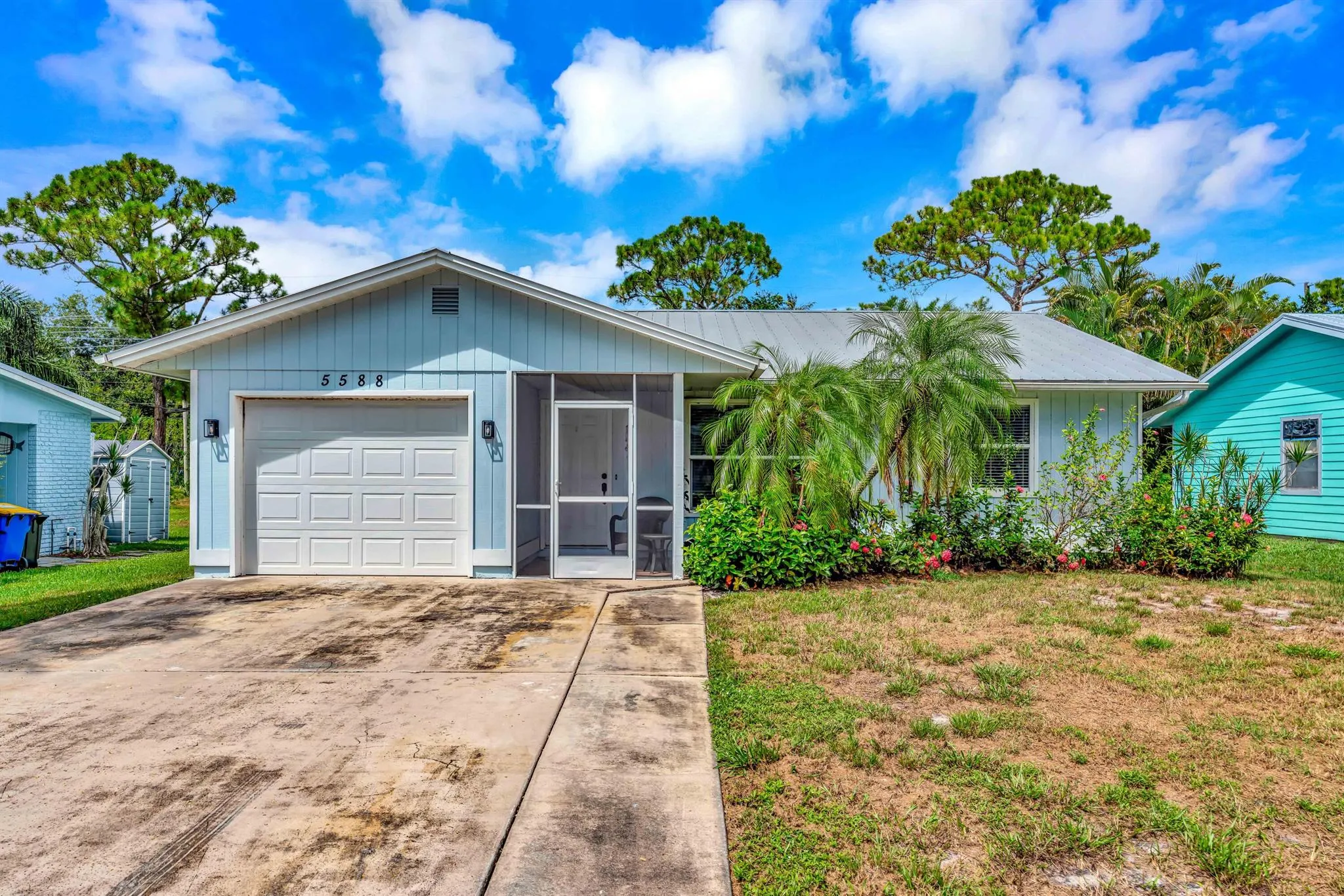 5588 SE Avalon Drive