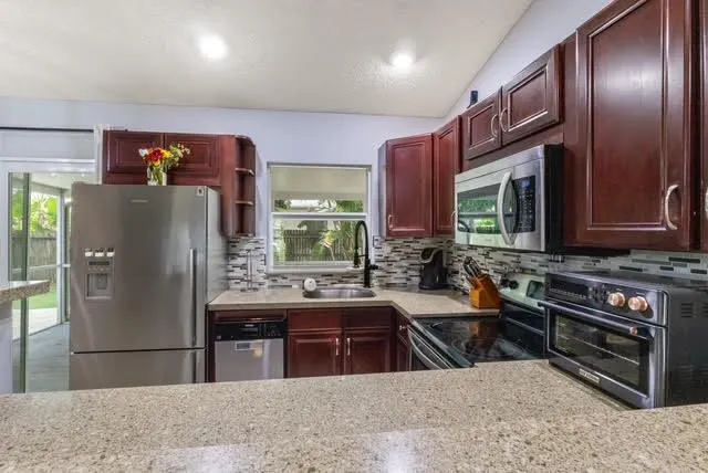 6173 Barbara Street