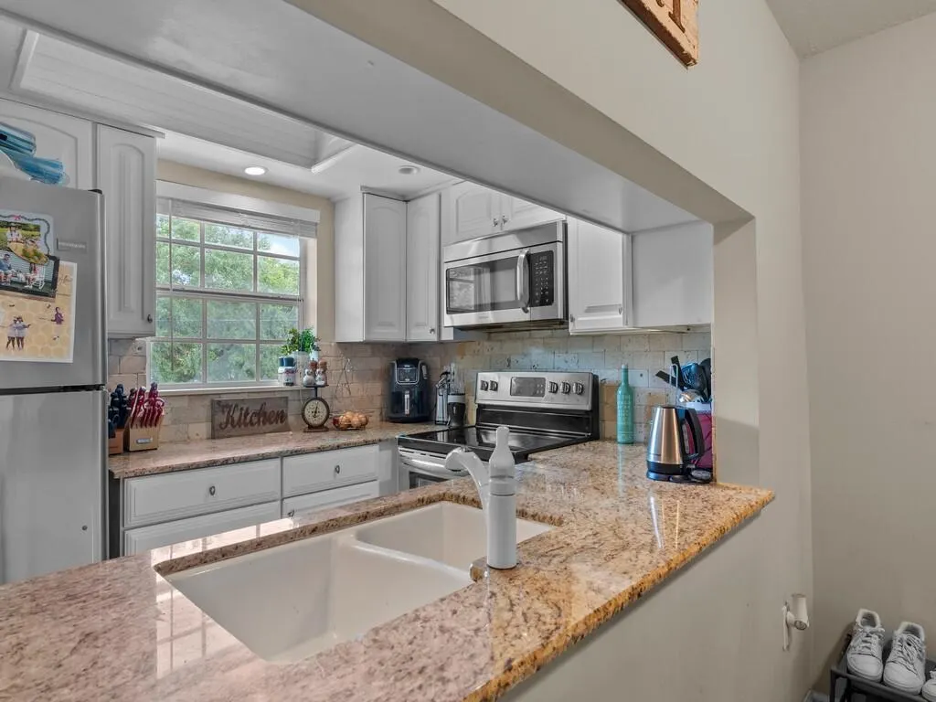 1901 Indian River Boulevard, #201a