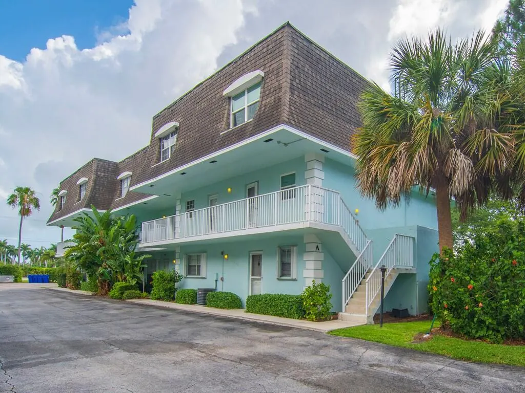 1901 Indian River Boulevard, #201a