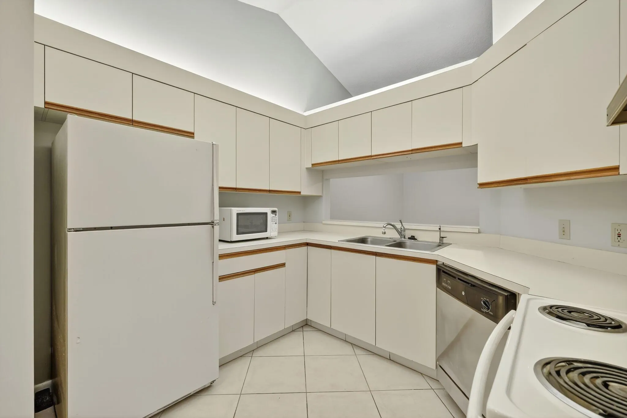 6531 SE Federal Highway, #K1-203