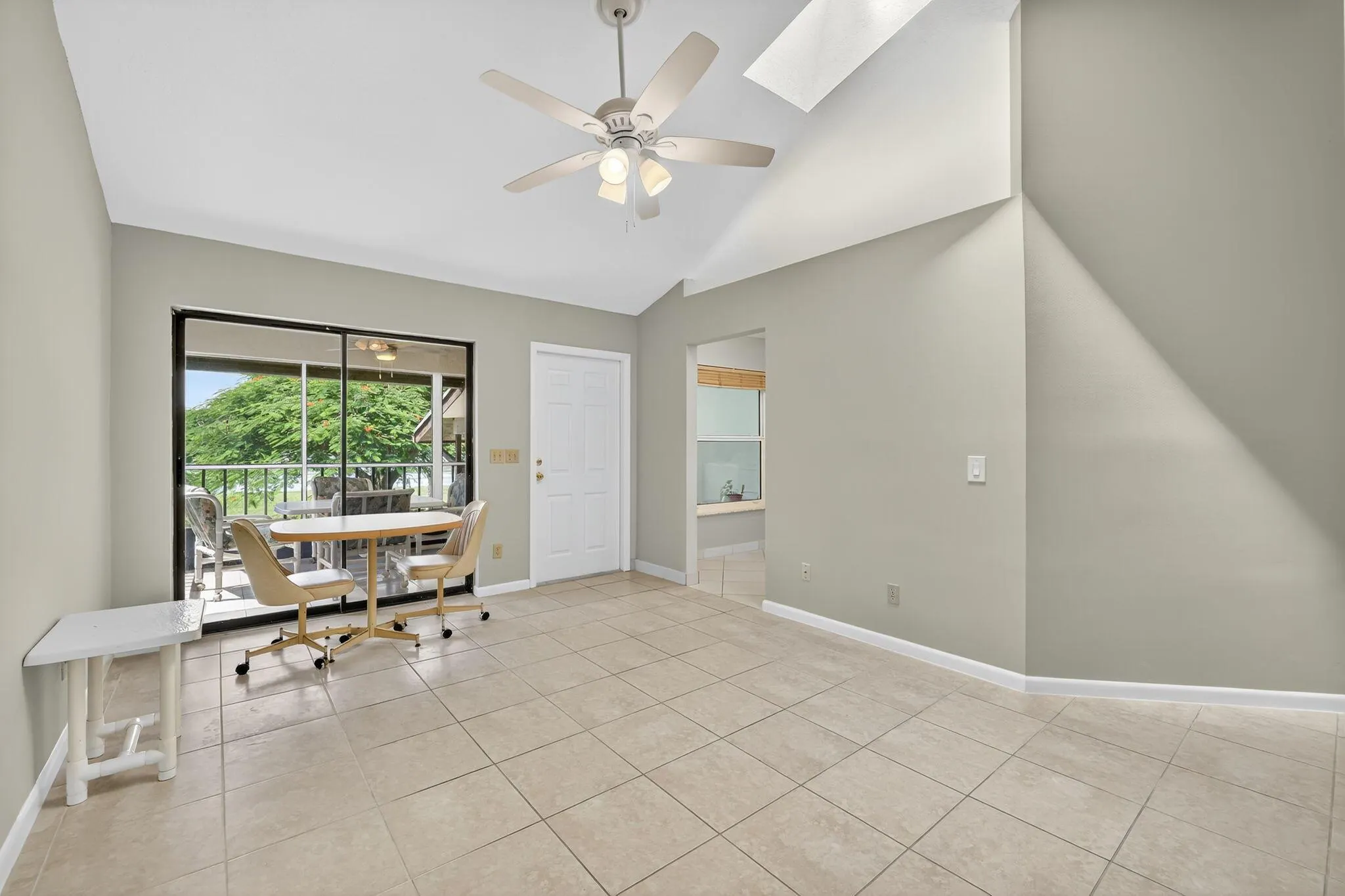 6531 SE Federal Highway, #K1-203