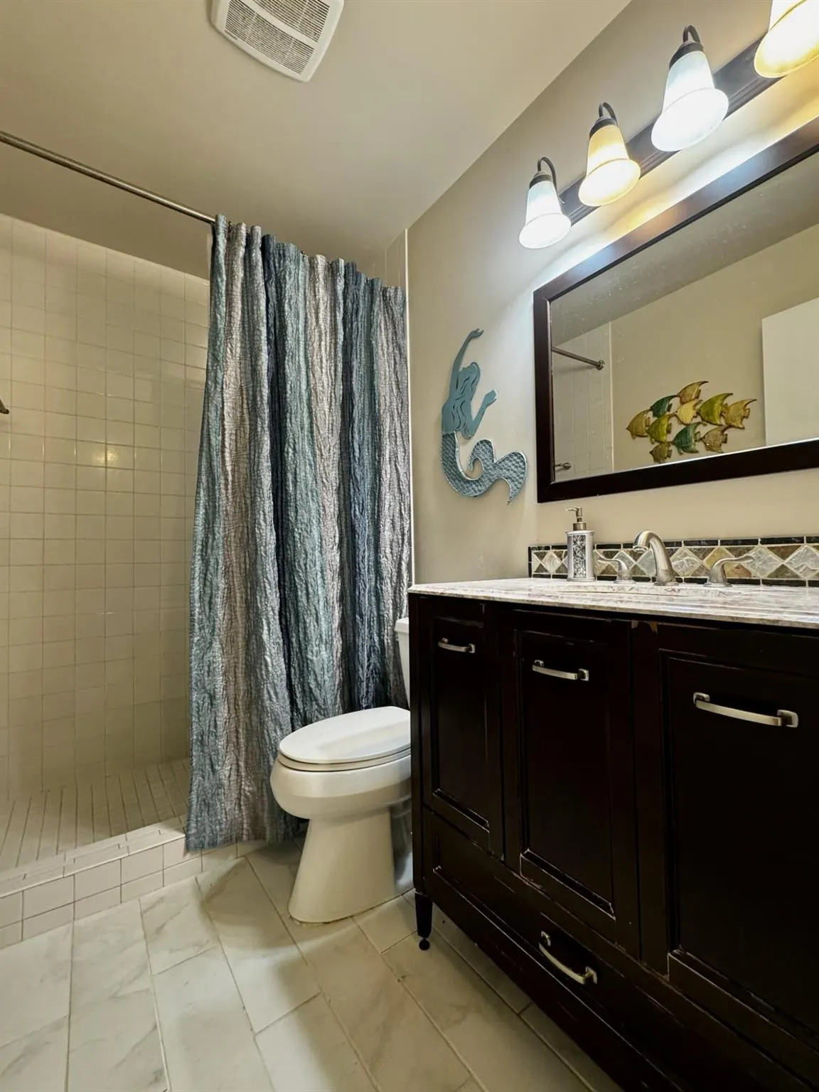 1181 Carlton Court, #103
