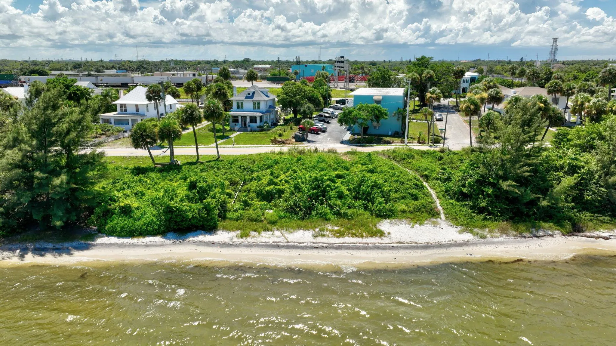 602 S Indian River Drive