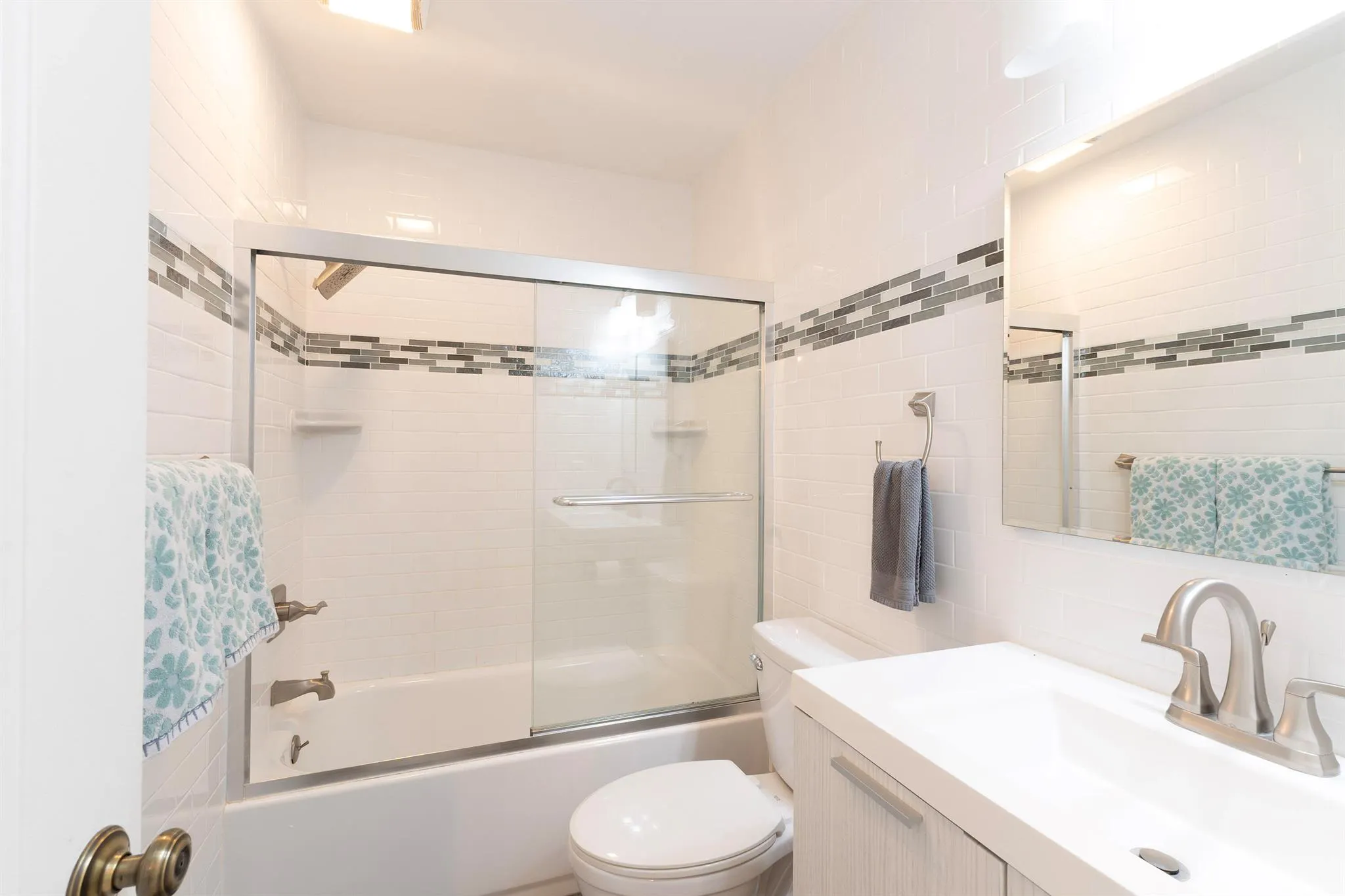 2400 S Ocean Drive, #1123