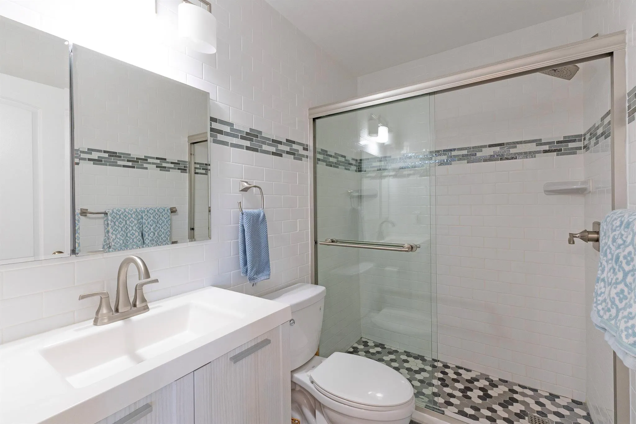 2400 S Ocean Drive, #1123