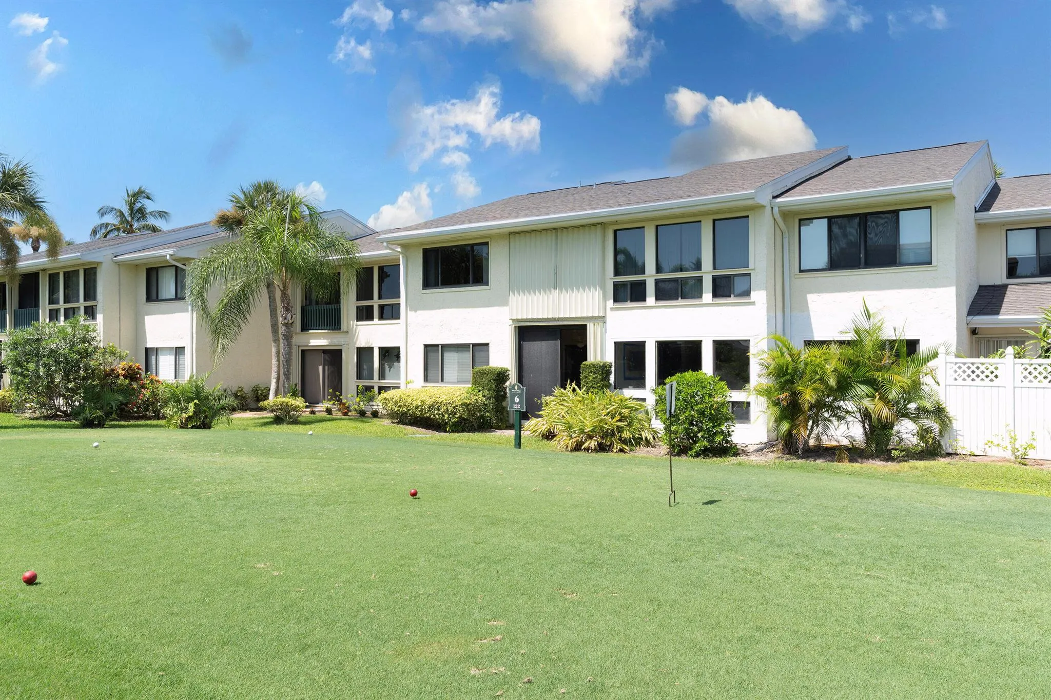 2400 S Ocean Drive, #1123