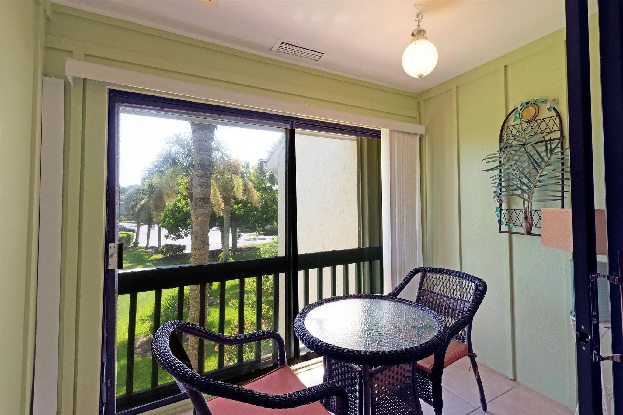 2400 S Ocean Drive, #1123