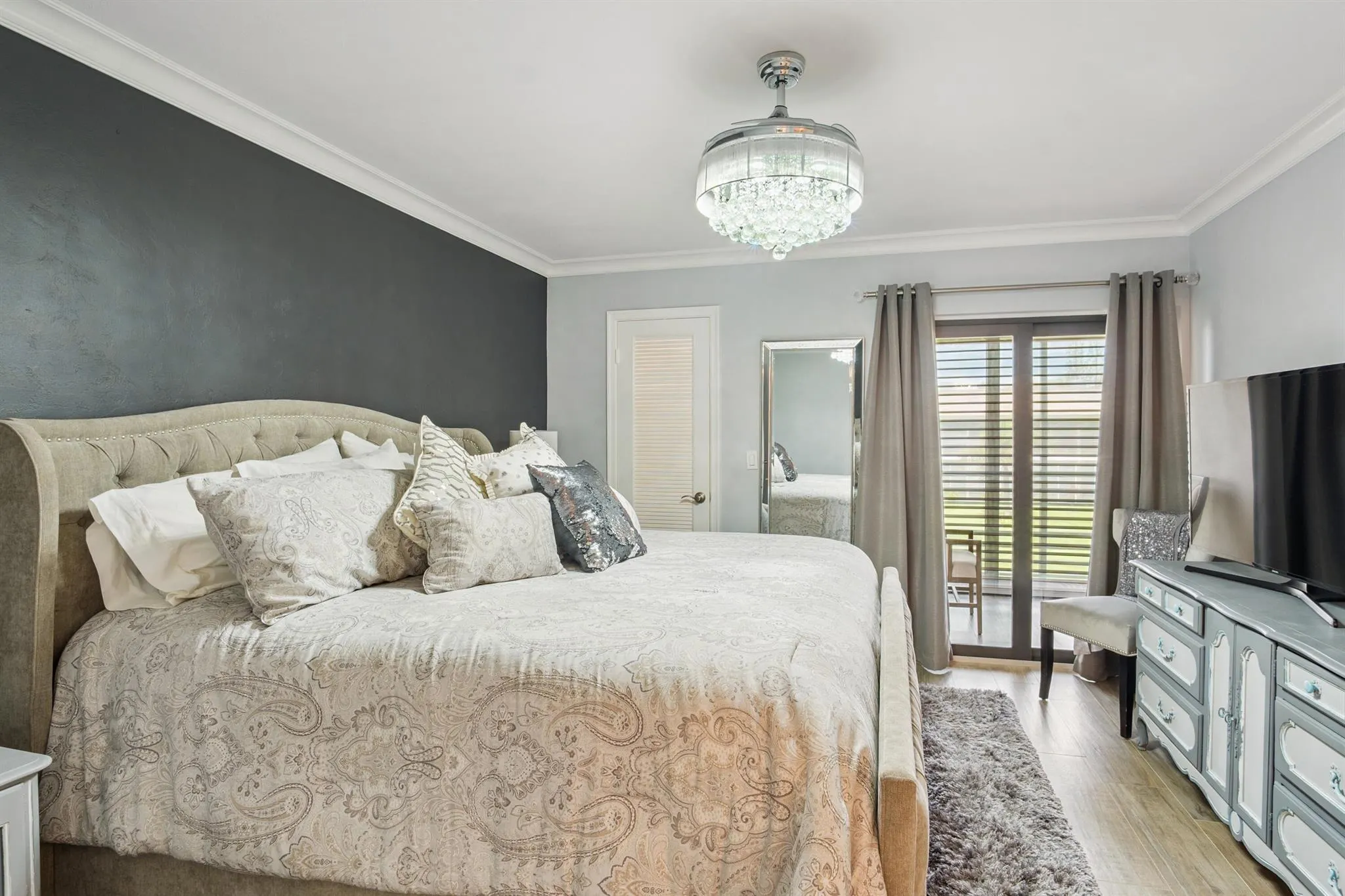 755 Saturn Street, #F202