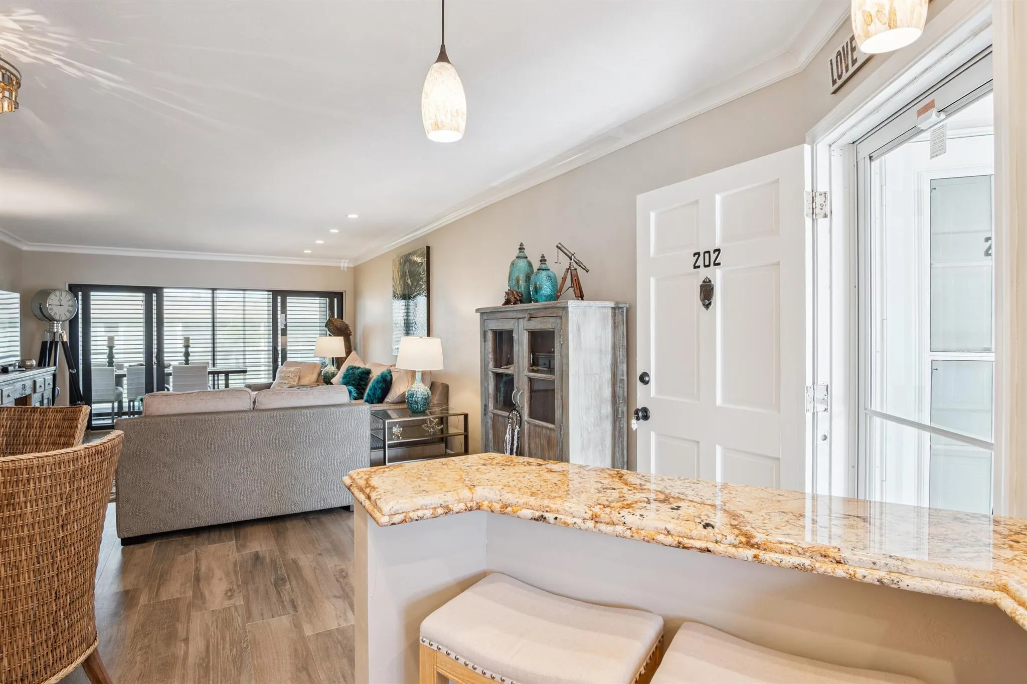 755 Saturn Street, #F202