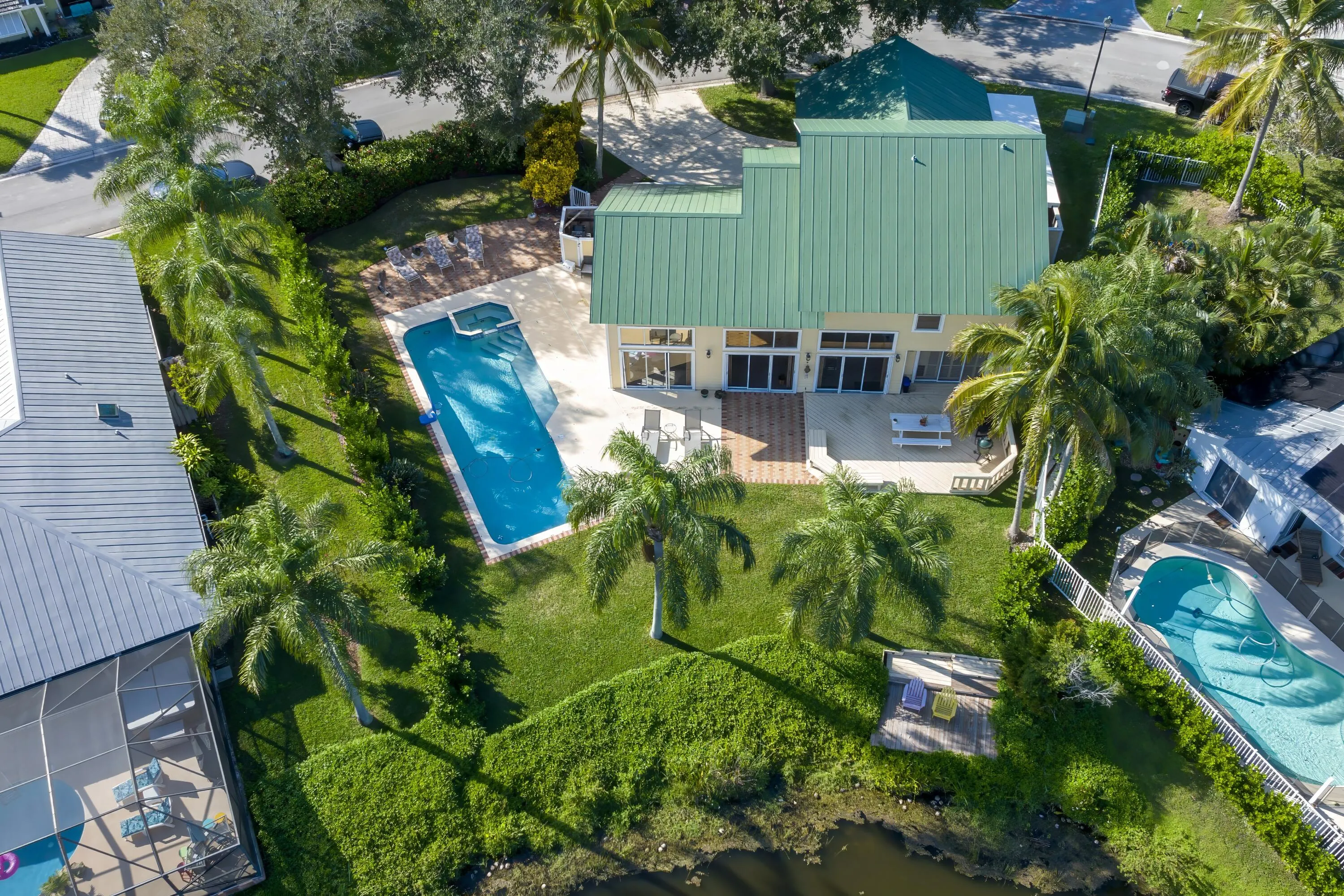 10381 SE Jupiter Narrows Drive