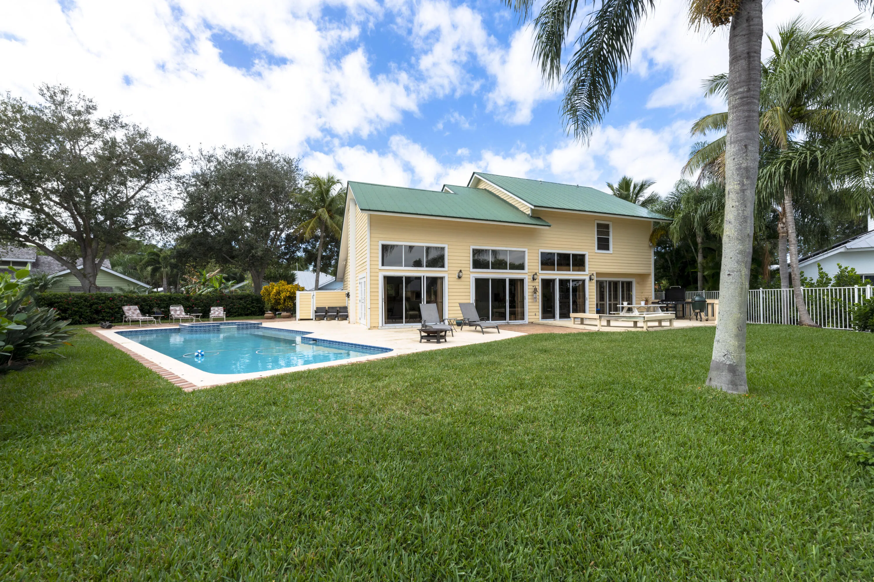10381 SE Jupiter Narrows Drive