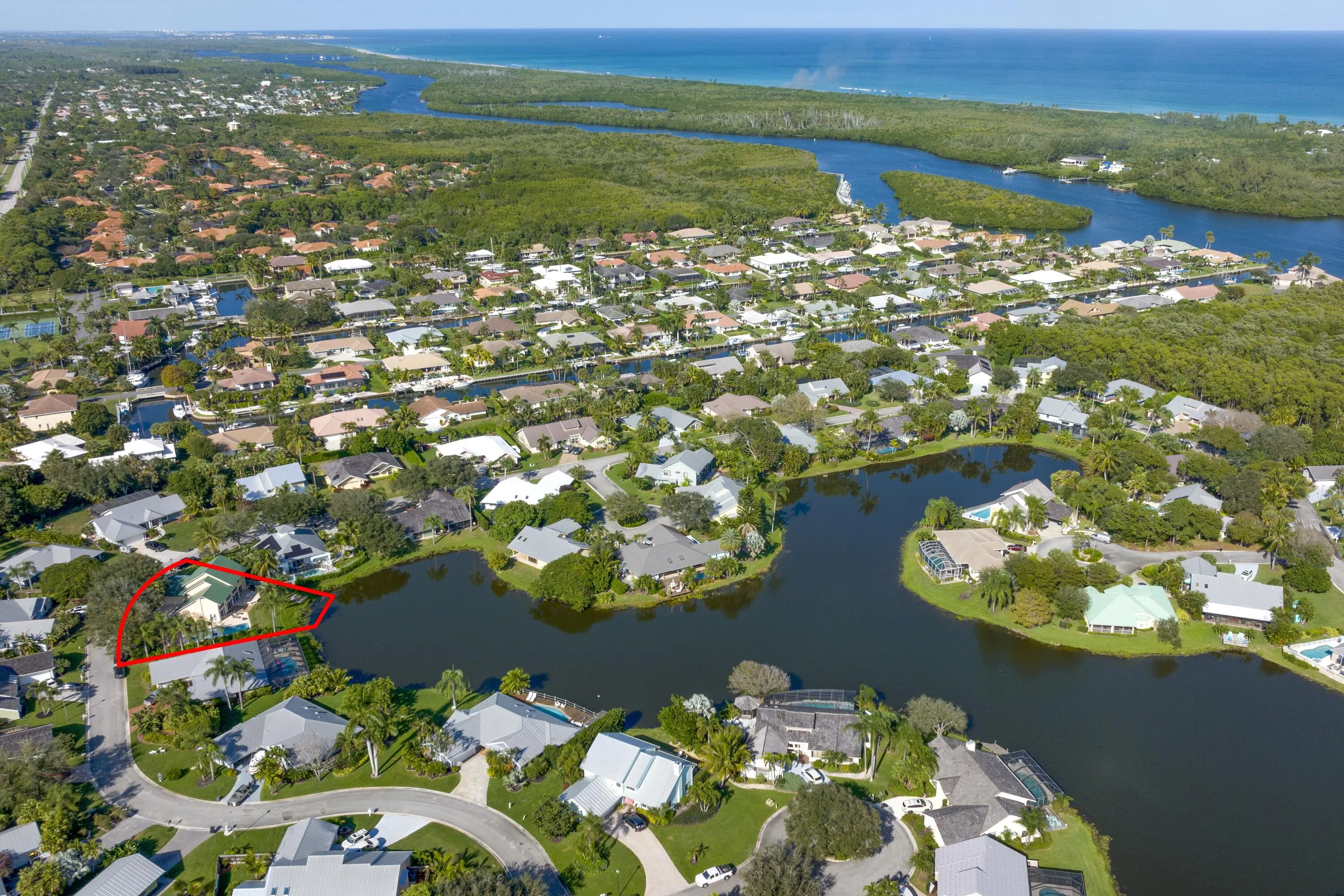 10381 SE Jupiter Narrows Drive