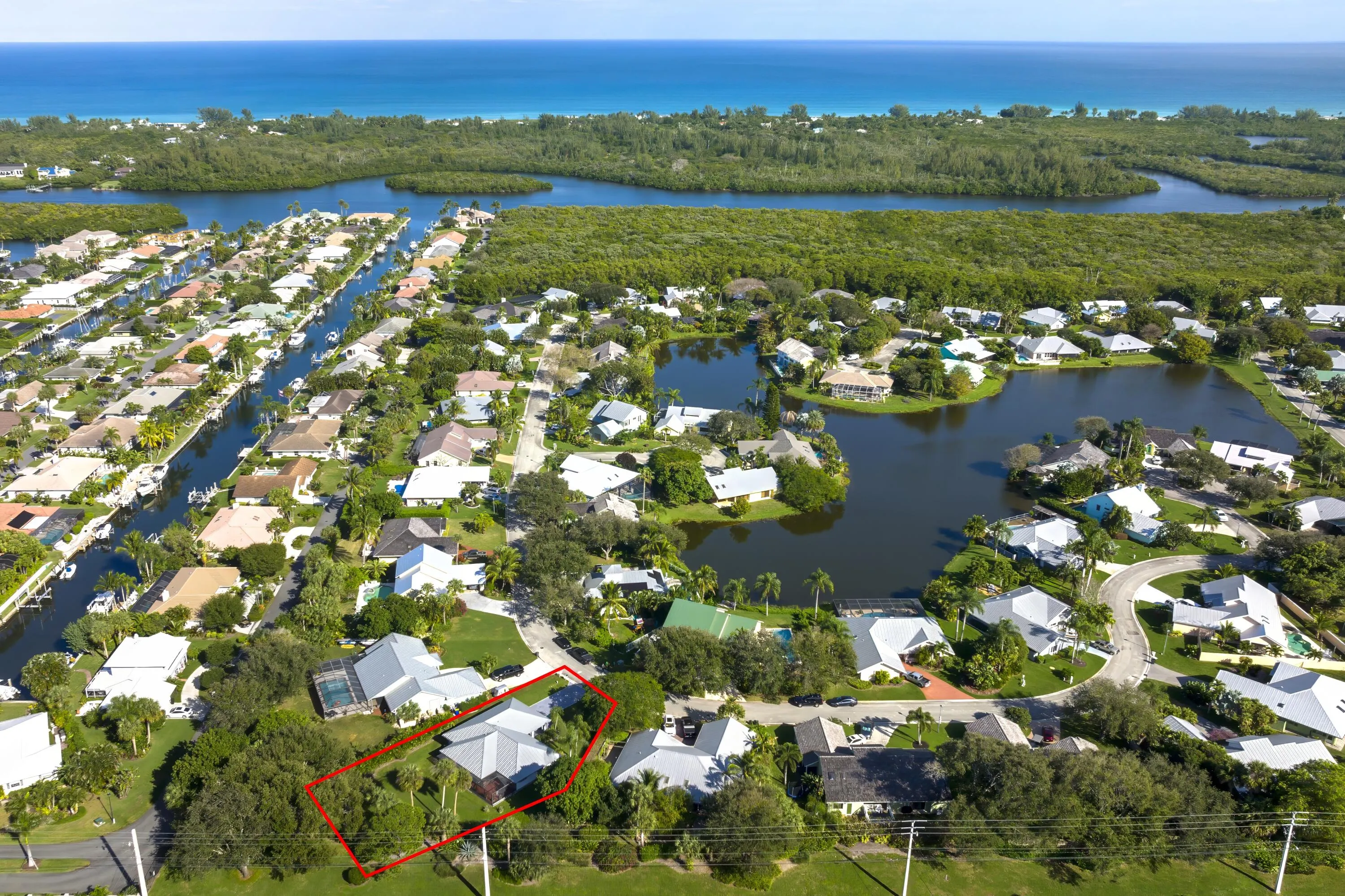 10381 SE Jupiter Narrows Drive