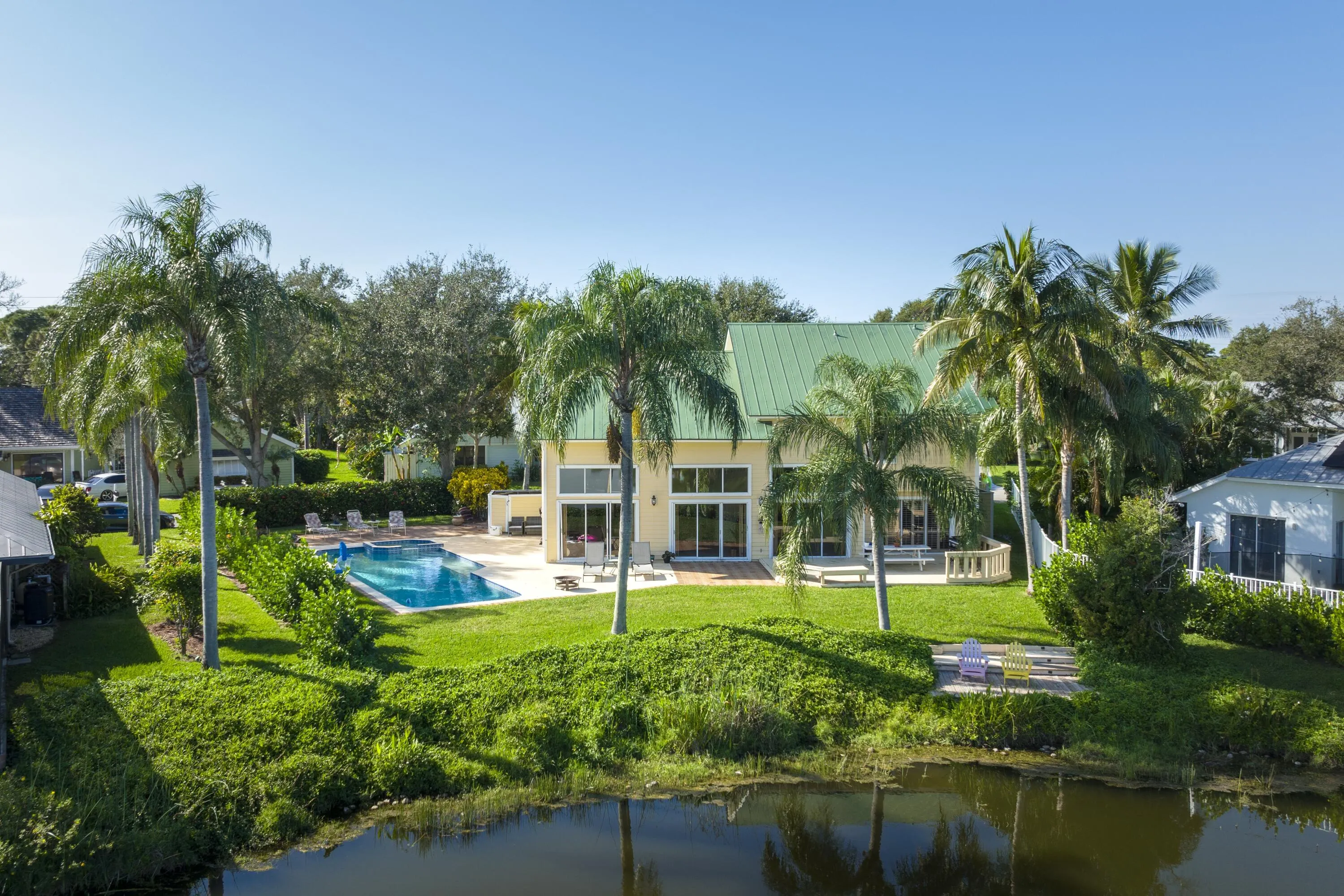10381 SE Jupiter Narrows Drive