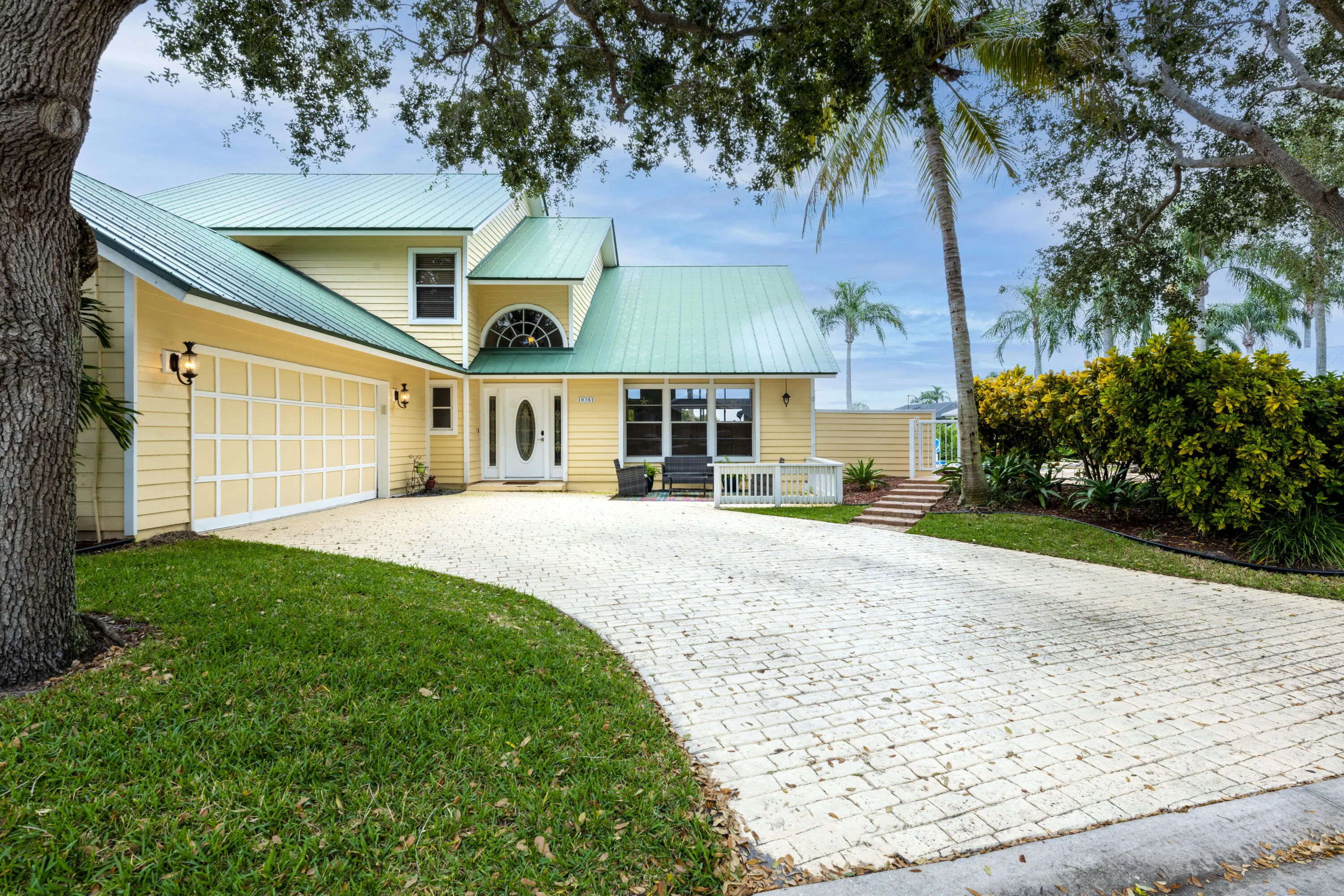10381 SE Jupiter Narrows Drive