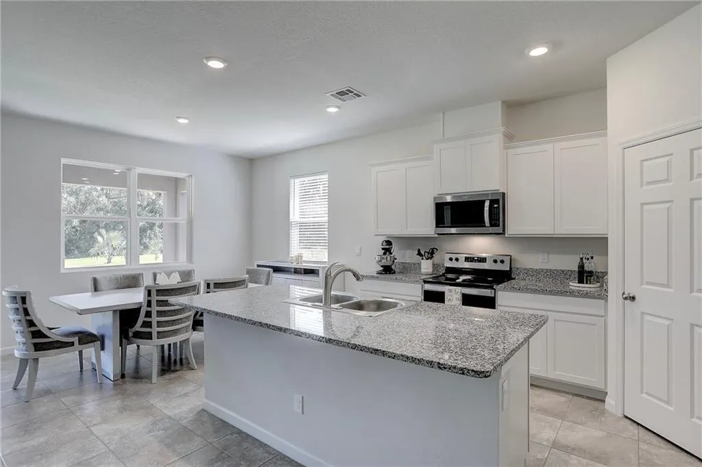 2341 Crowned Eagle Circle SW