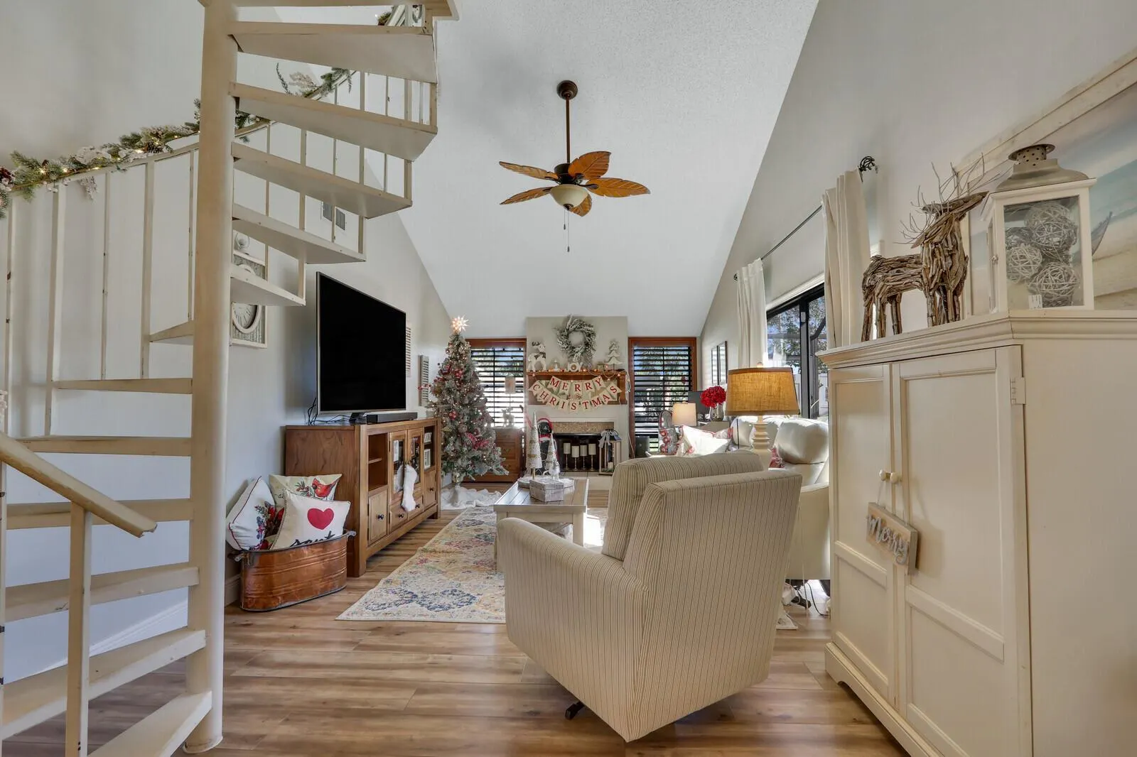 102 Summerwinds Lane