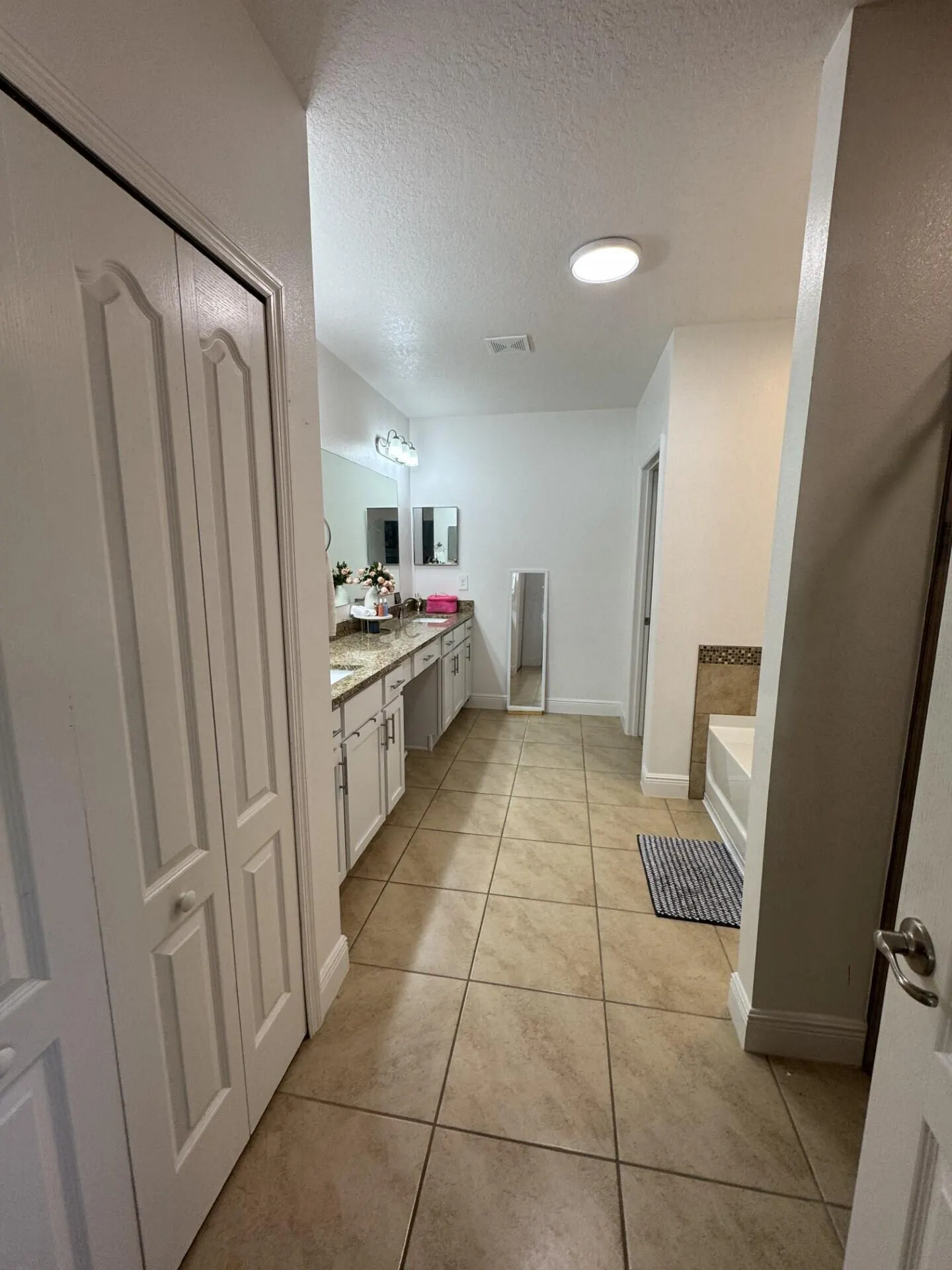 5252 NW East Piper Circle