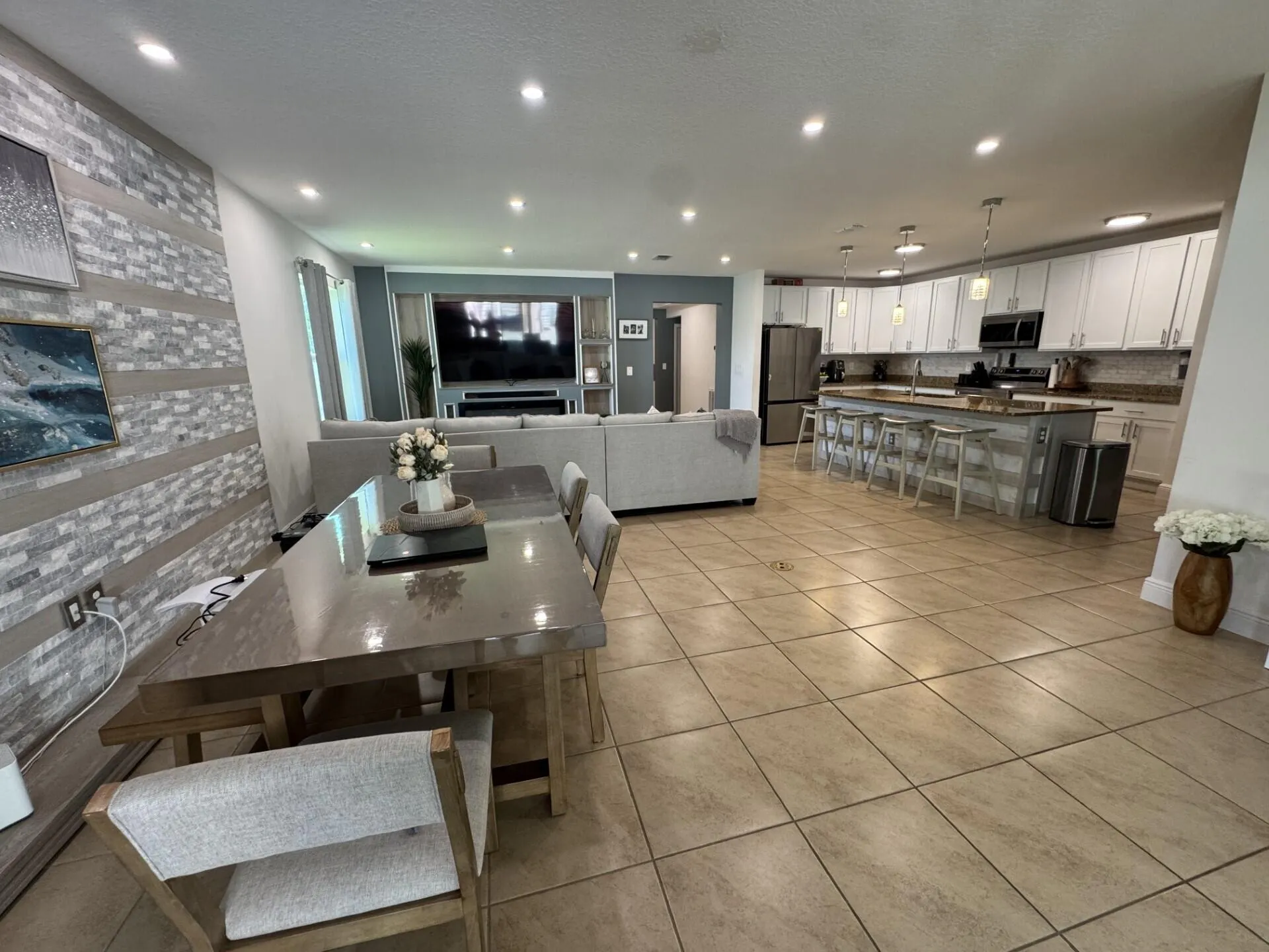 5252 NW East Piper Circle